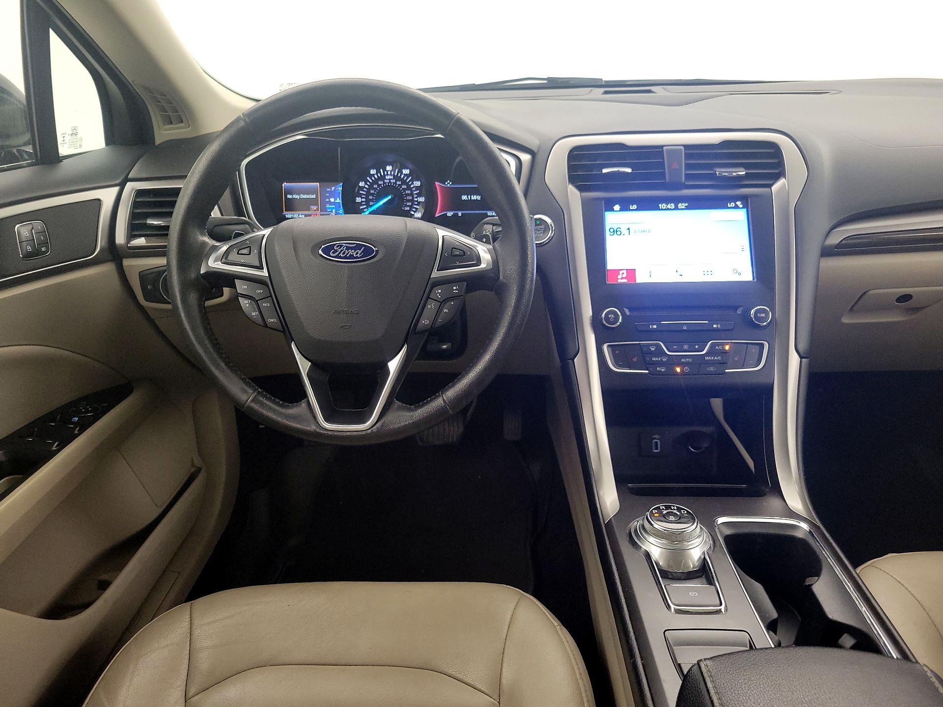 Thumbnail: 2017 Ford Fusion - 10