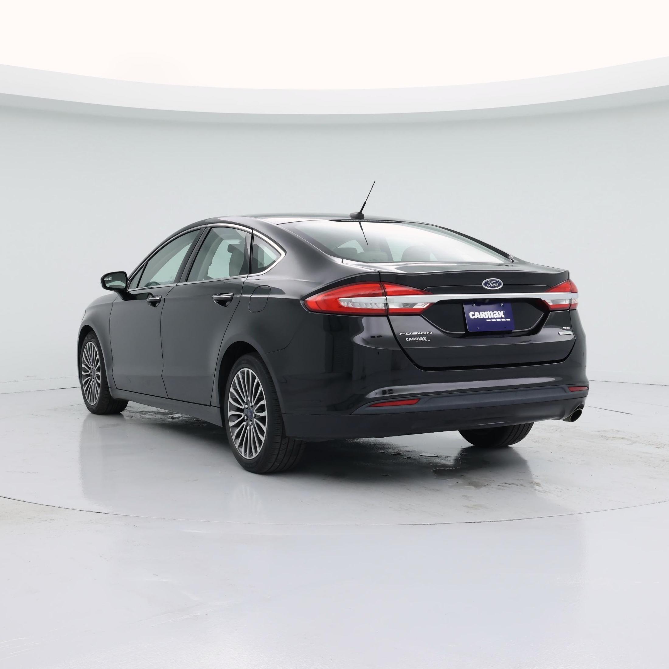 Thumbnail: 2017 Ford Fusion - 2