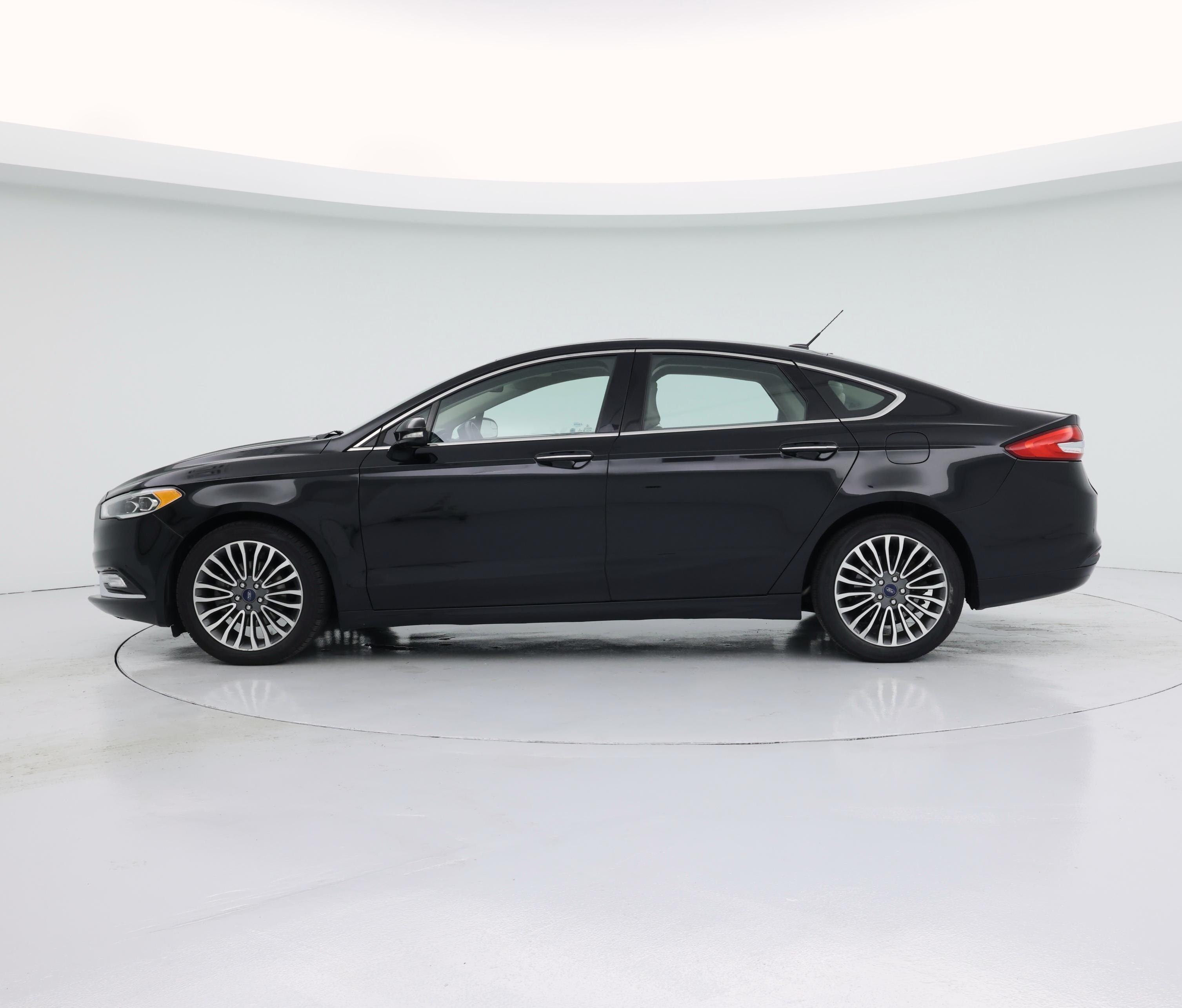 Thumbnail: 2017 Ford Fusion - 3