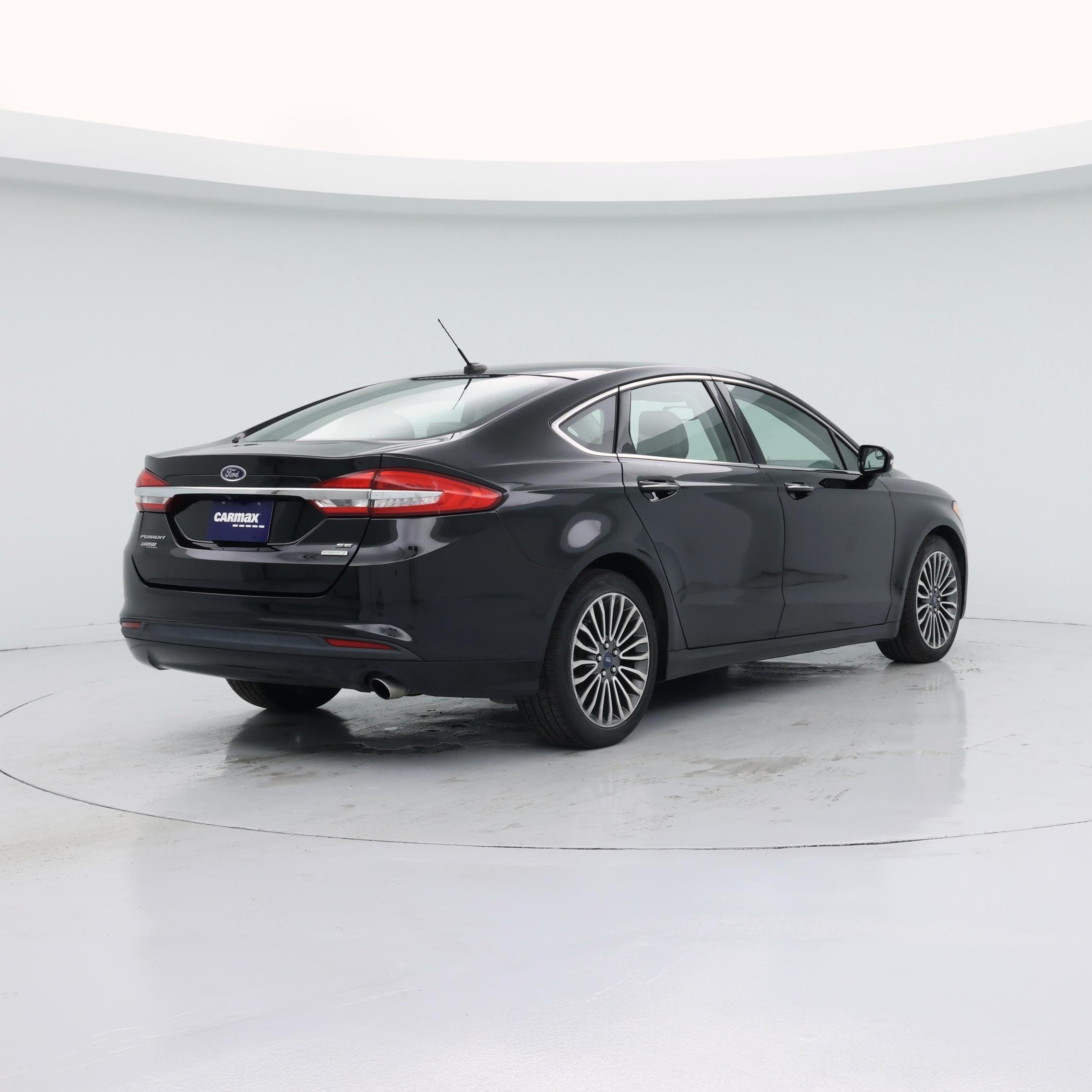 Thumbnail: 2017 Ford Fusion - 8