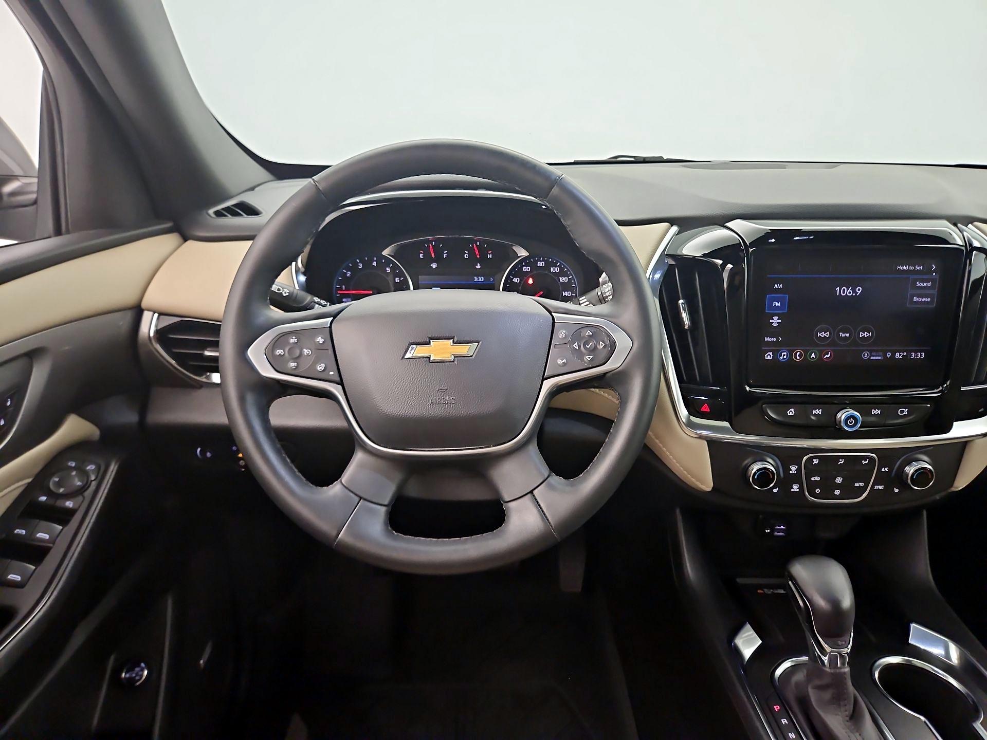 Thumbnail: 2023 Chevrolet Traverse - 10