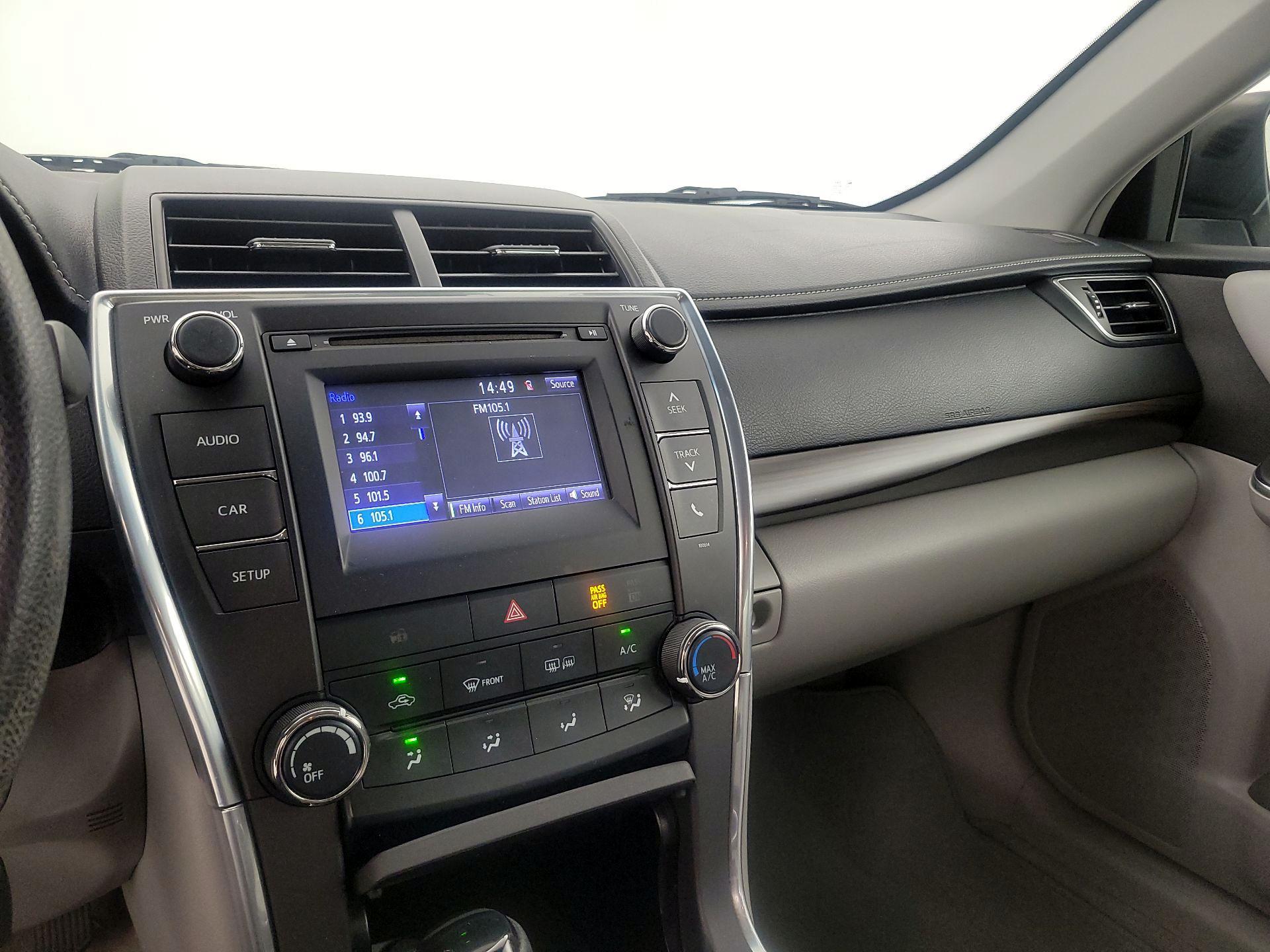 Thumbnail: 2016 Toyota Camry - 15