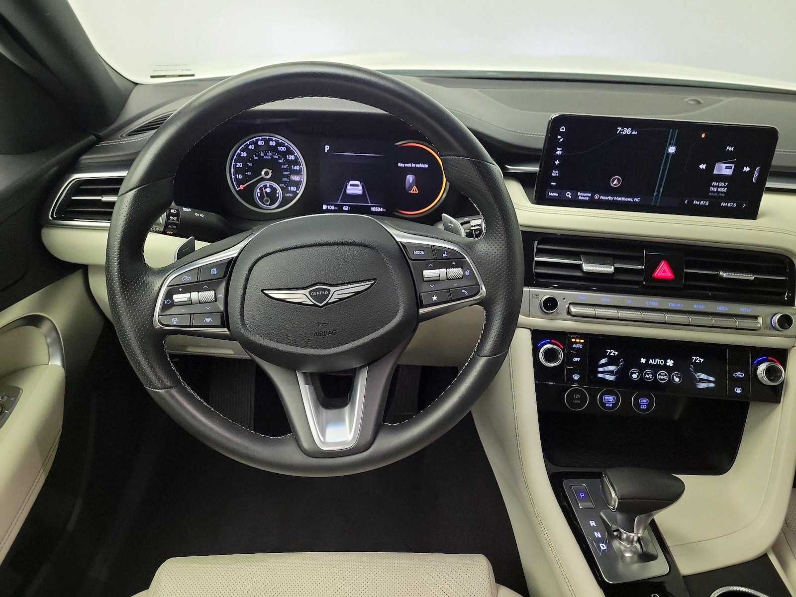 2025 GENESIS G70 Standard - Photo 11