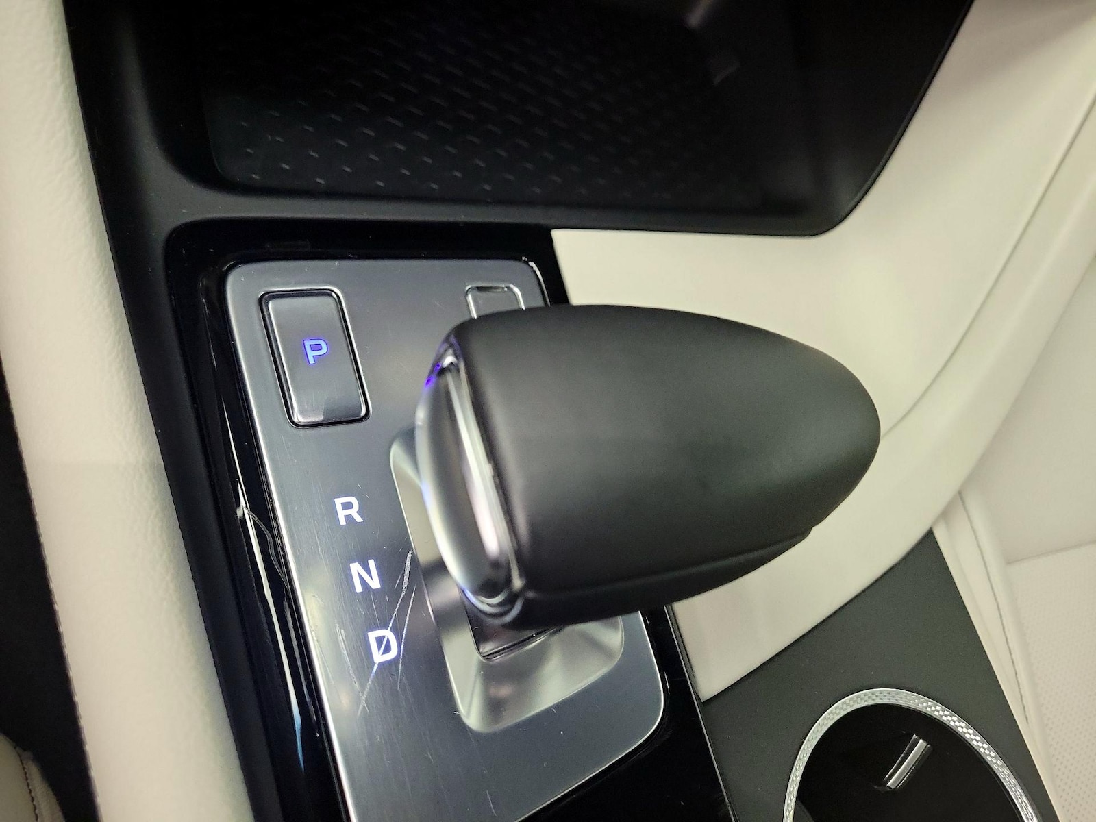 2025 GENESIS G70 Standard - Photo 19