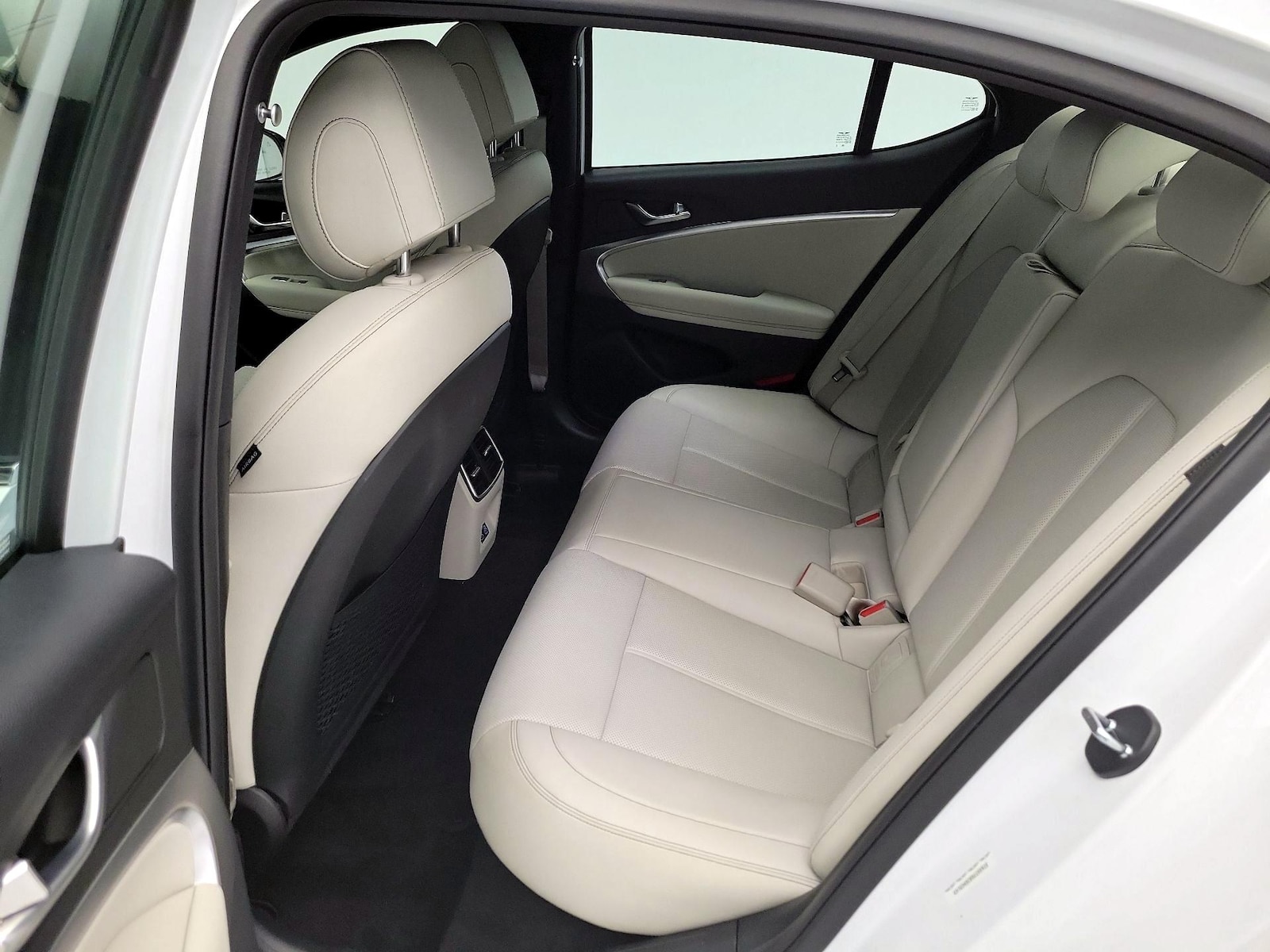 2025 GENESIS G70 Standard - Photo 21