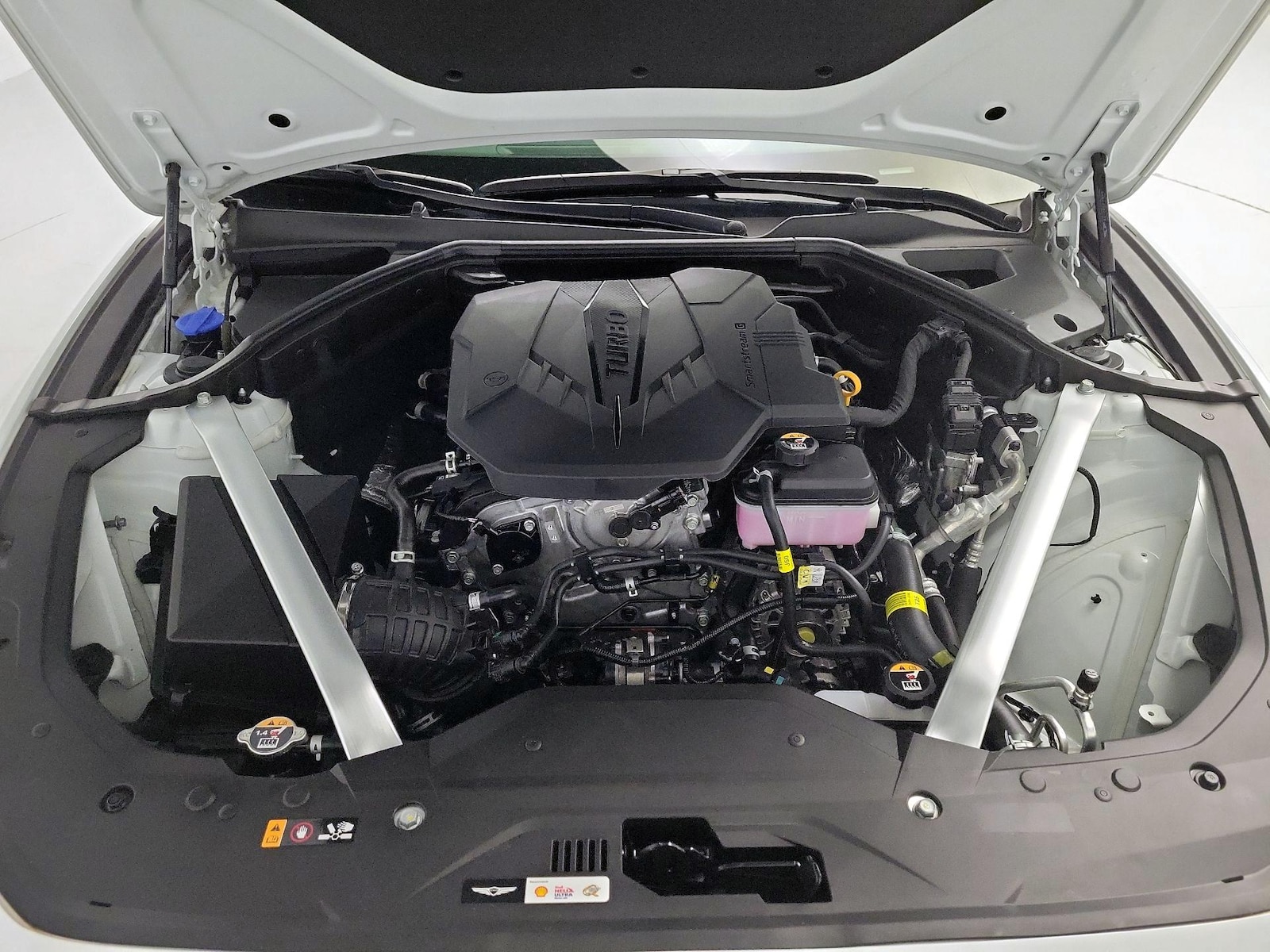 2025 GENESIS G70 Standard - Photo 23