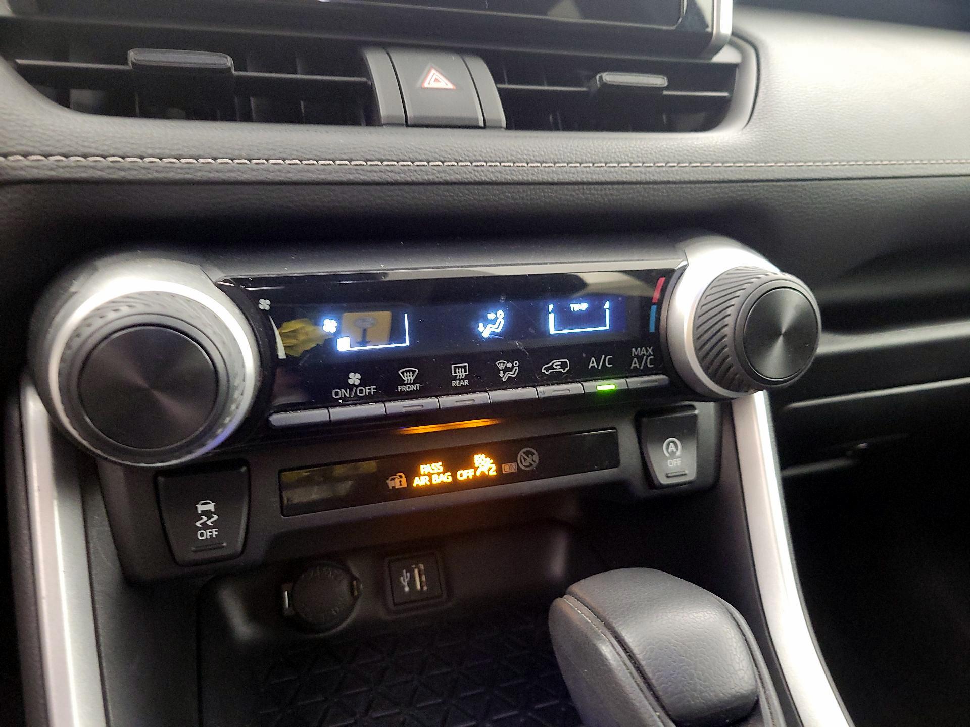 Thumbnail: 2024 Toyota RAV4 - 16