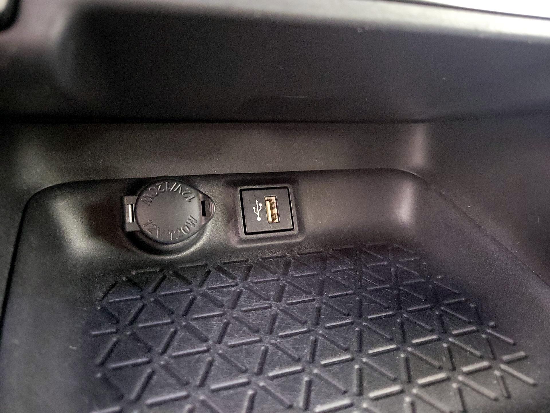 Thumbnail: 2024 Toyota RAV4 - 18