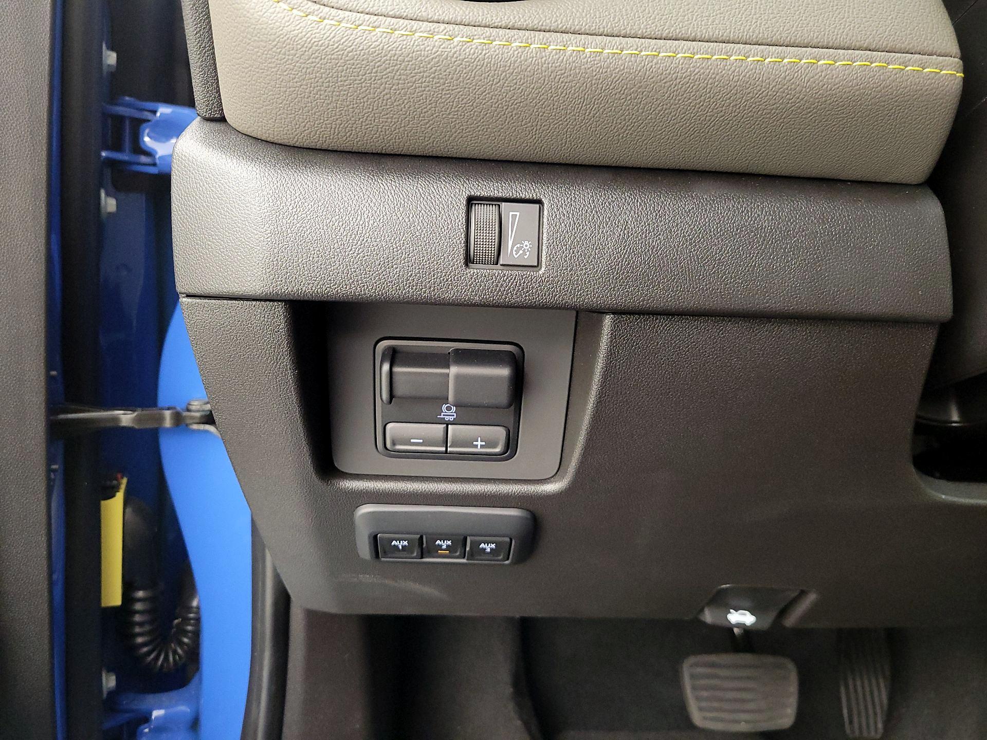 Thumbnail: 2025 Chevrolet Colorado - 13