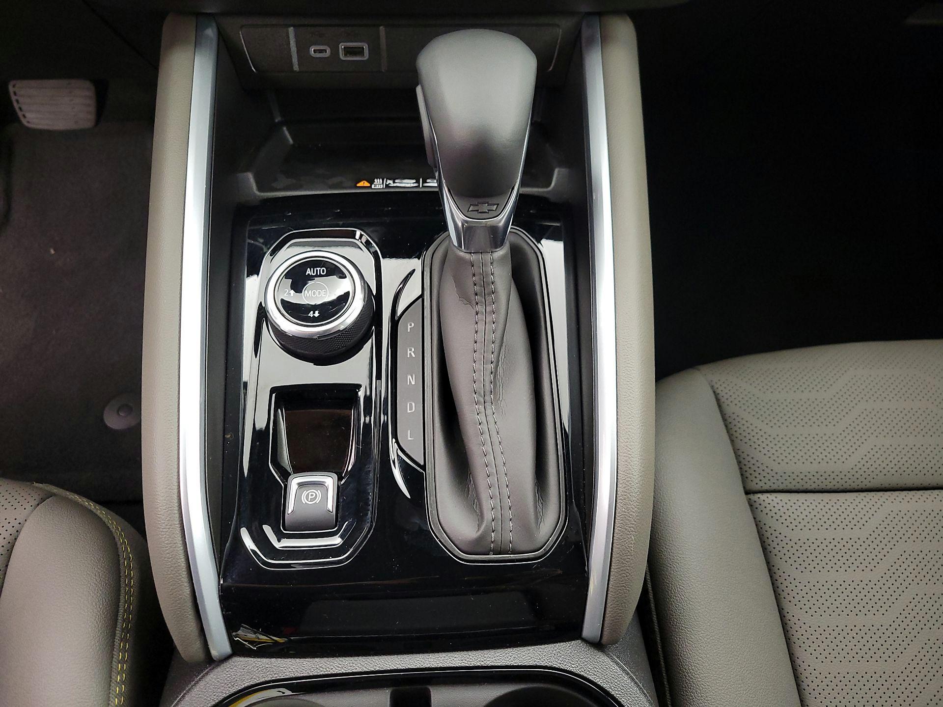 Thumbnail: 2025 Chevrolet Colorado - 18