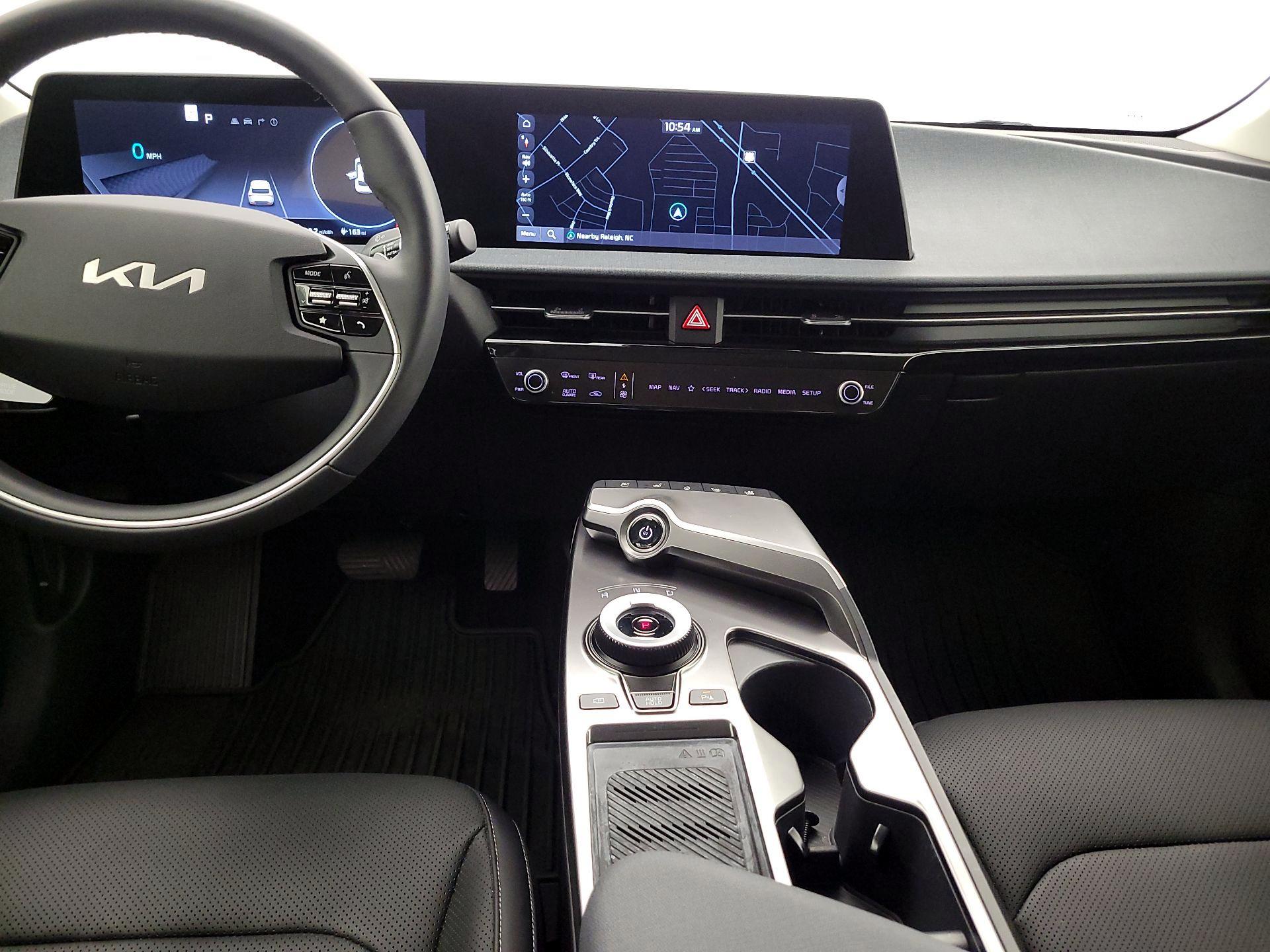 Thumbnail: 2022 Kia EV6 - 9