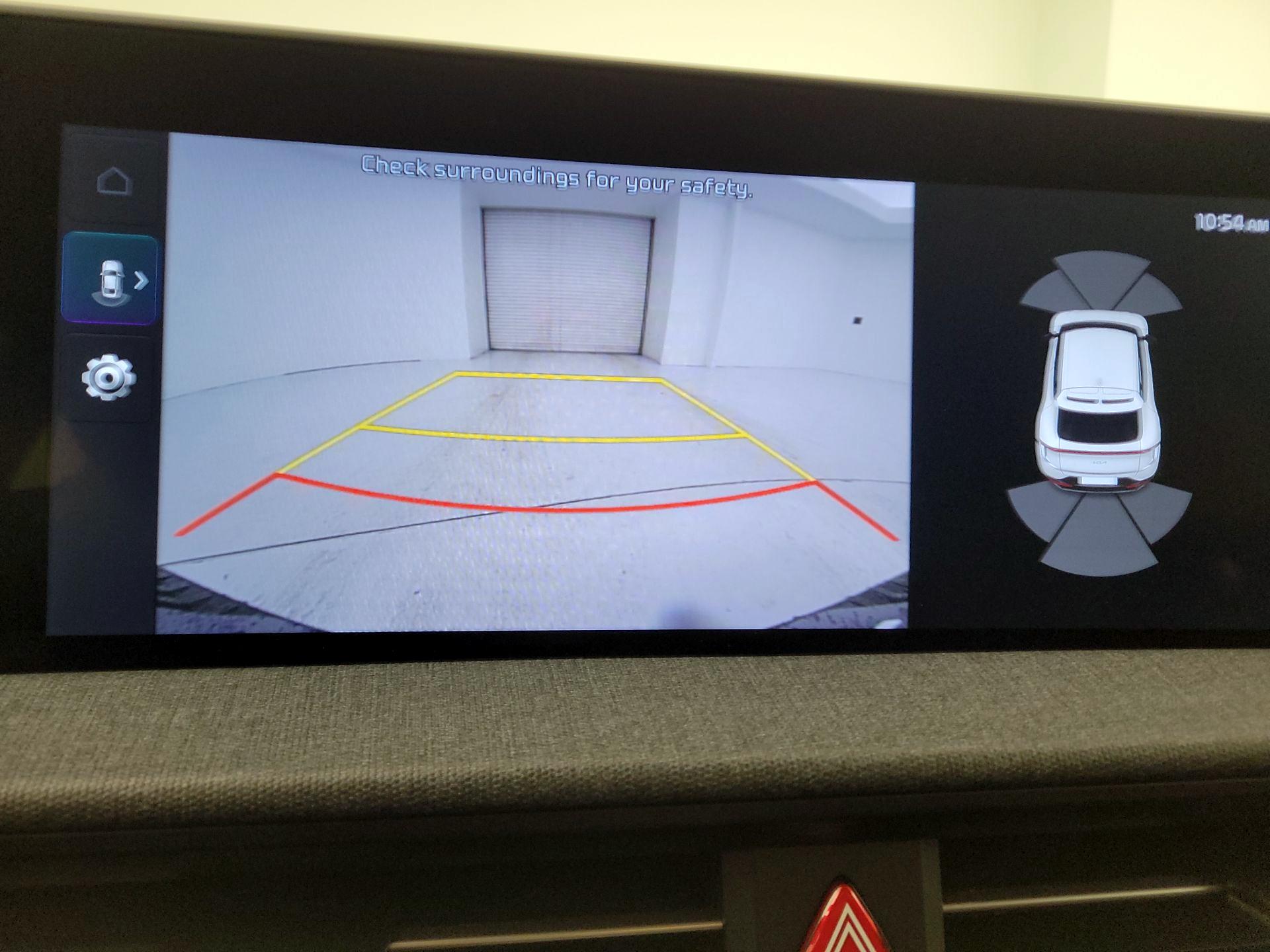 Thumbnail: 2022 Kia EV6 - 15