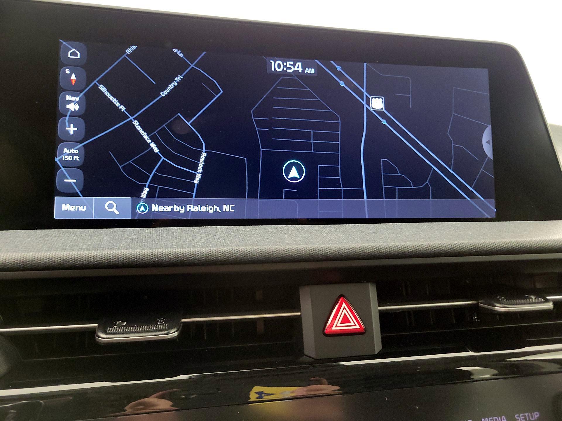 Thumbnail: 2022 Kia EV6 - 16