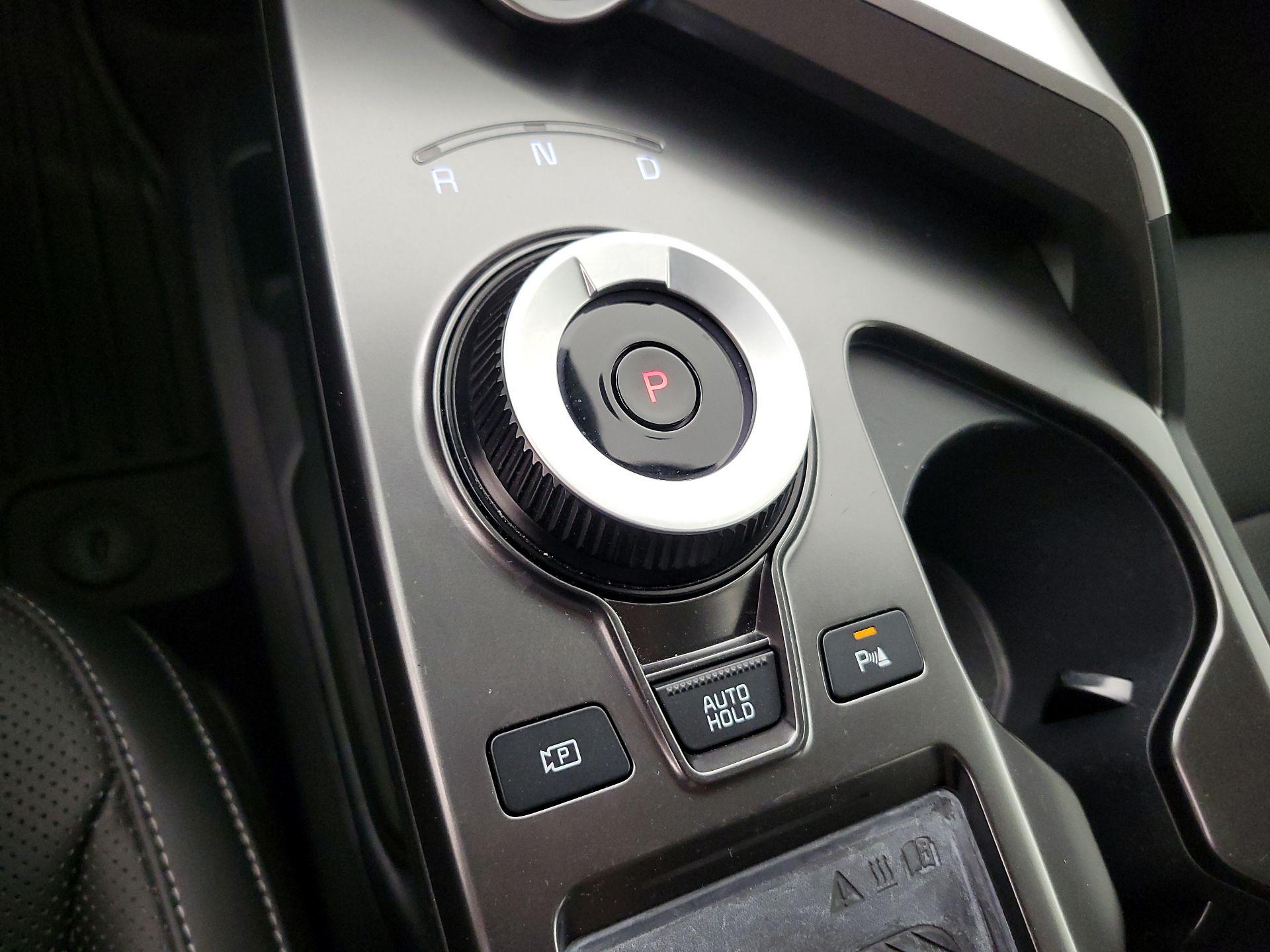 Thumbnail: 2022 Kia EV6 - 18