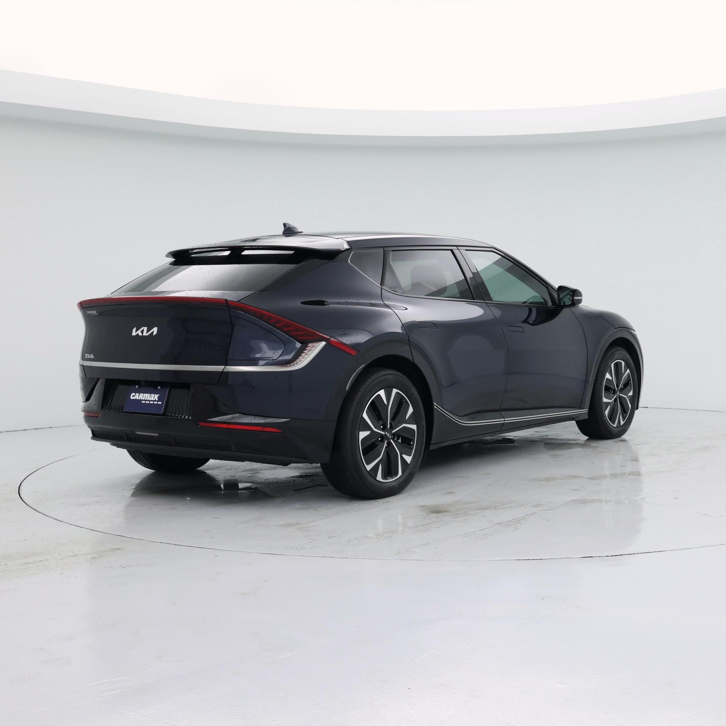 Thumbnail: 2022 Kia EV6 - 8