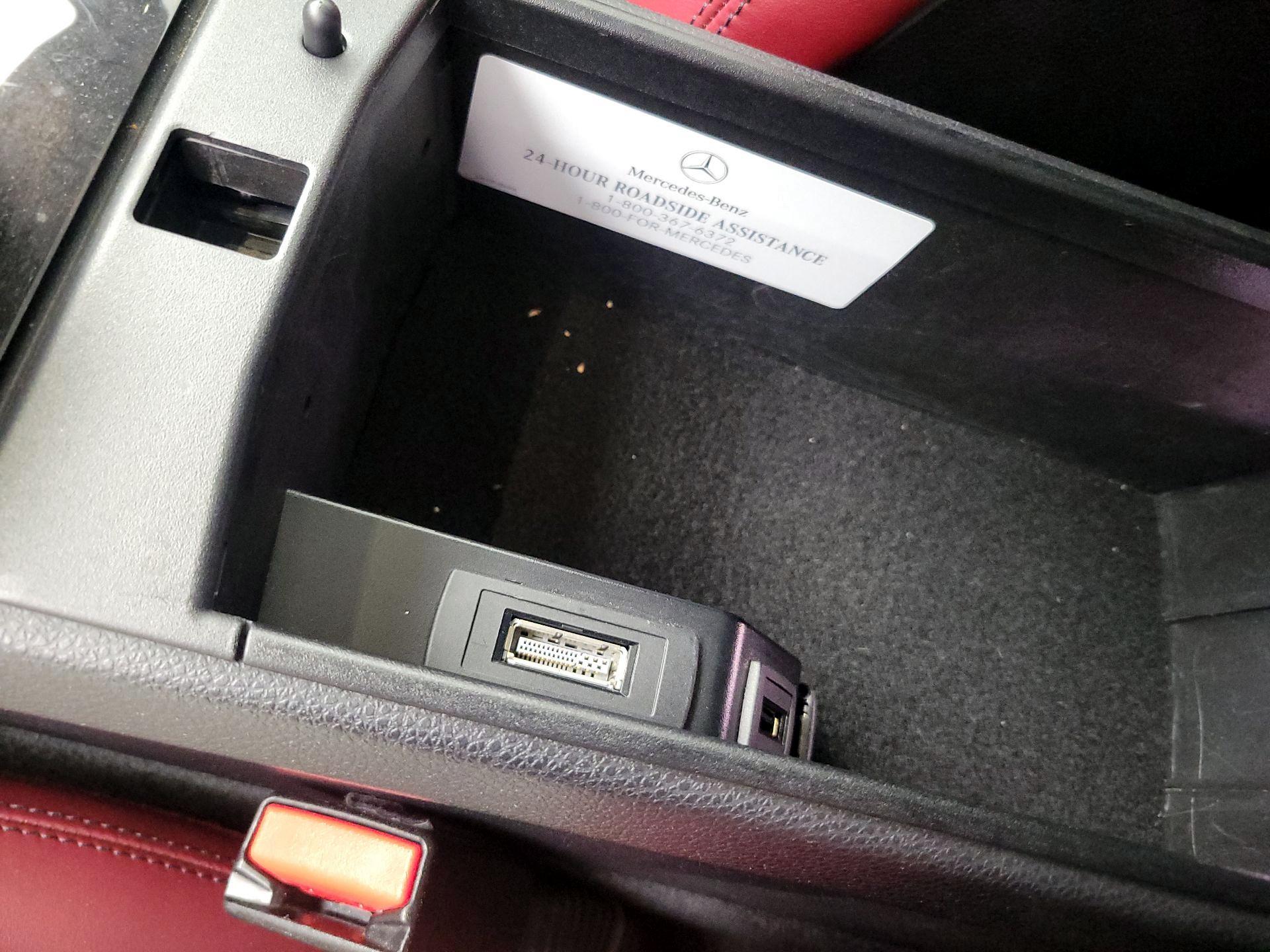 Thumbnail: 2015 Mercedes-Benz SLK - 18