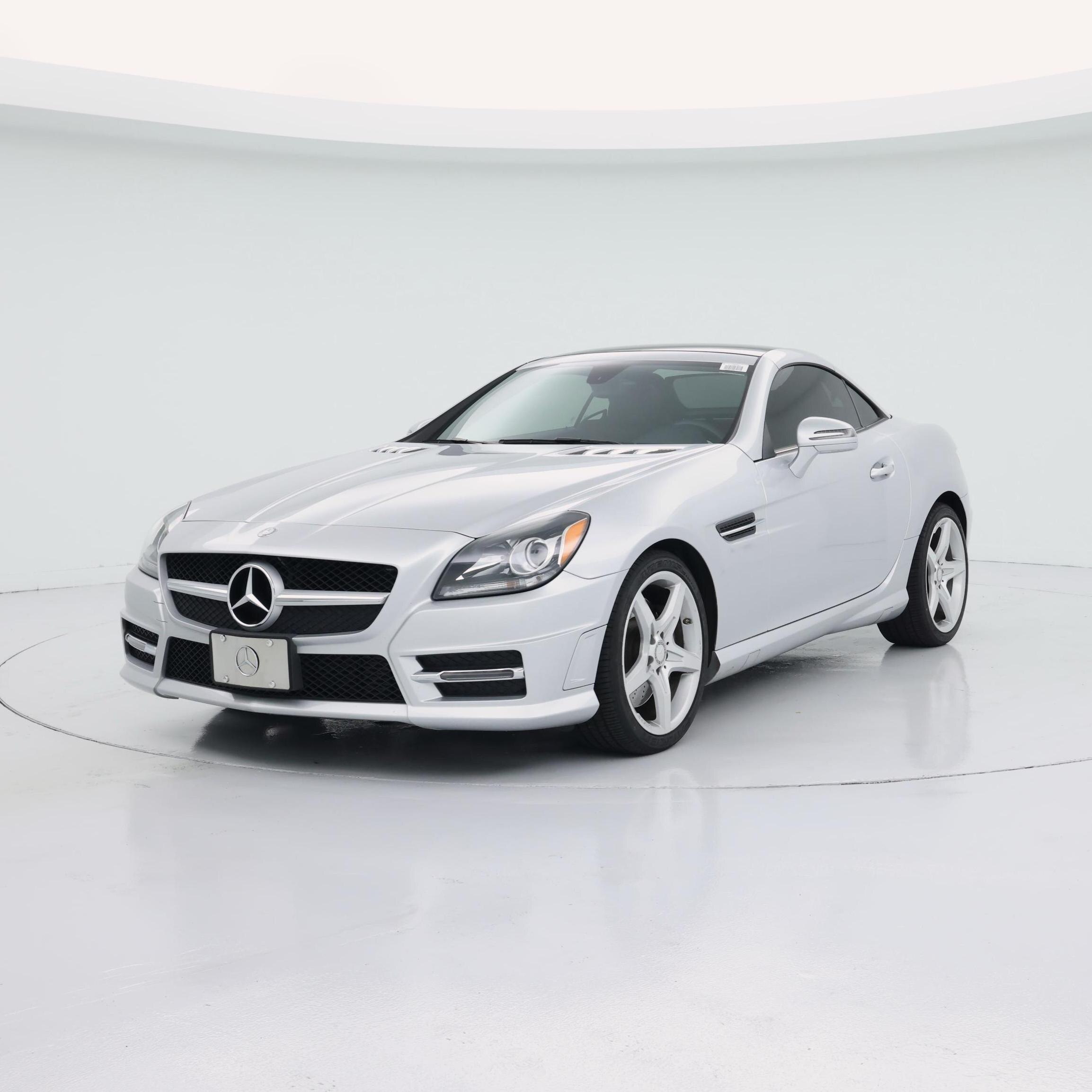 Thumbnail: 2015 Mercedes-Benz SLK - 4