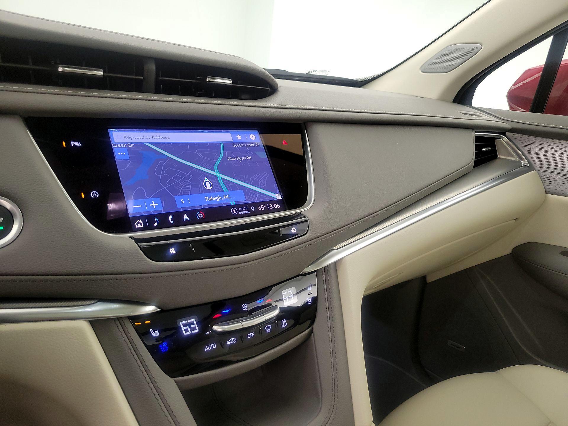 Thumbnail: 2025 Cadillac XT5 - 14