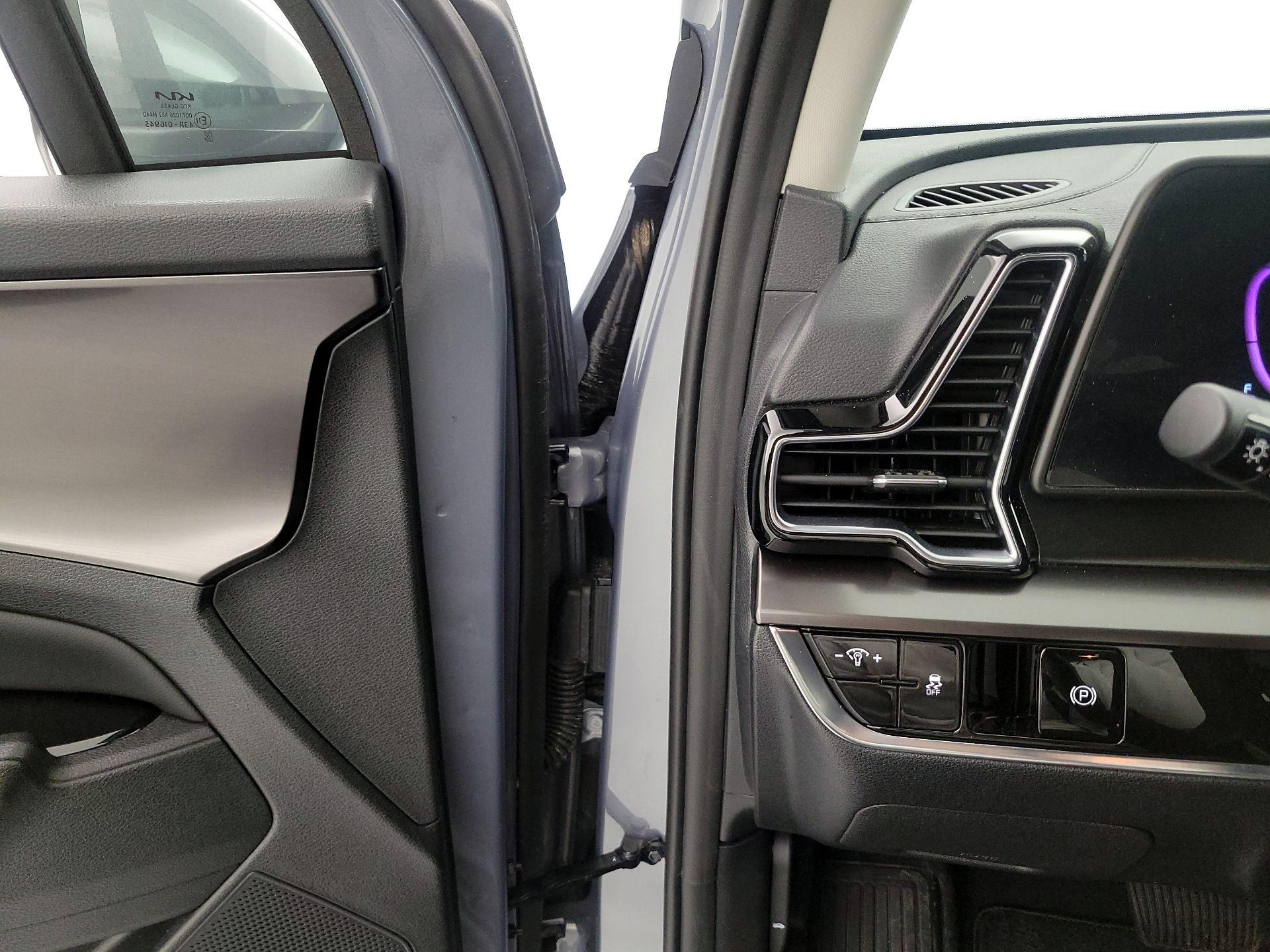 Thumbnail: 2025 Kia Sportage - 13