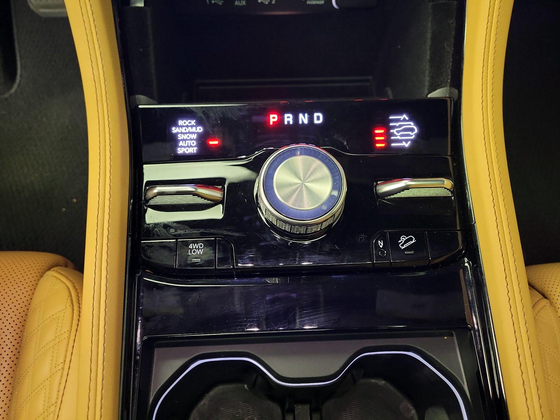 Thumbnail: 2023 Jeep Grand Cherokee - 18