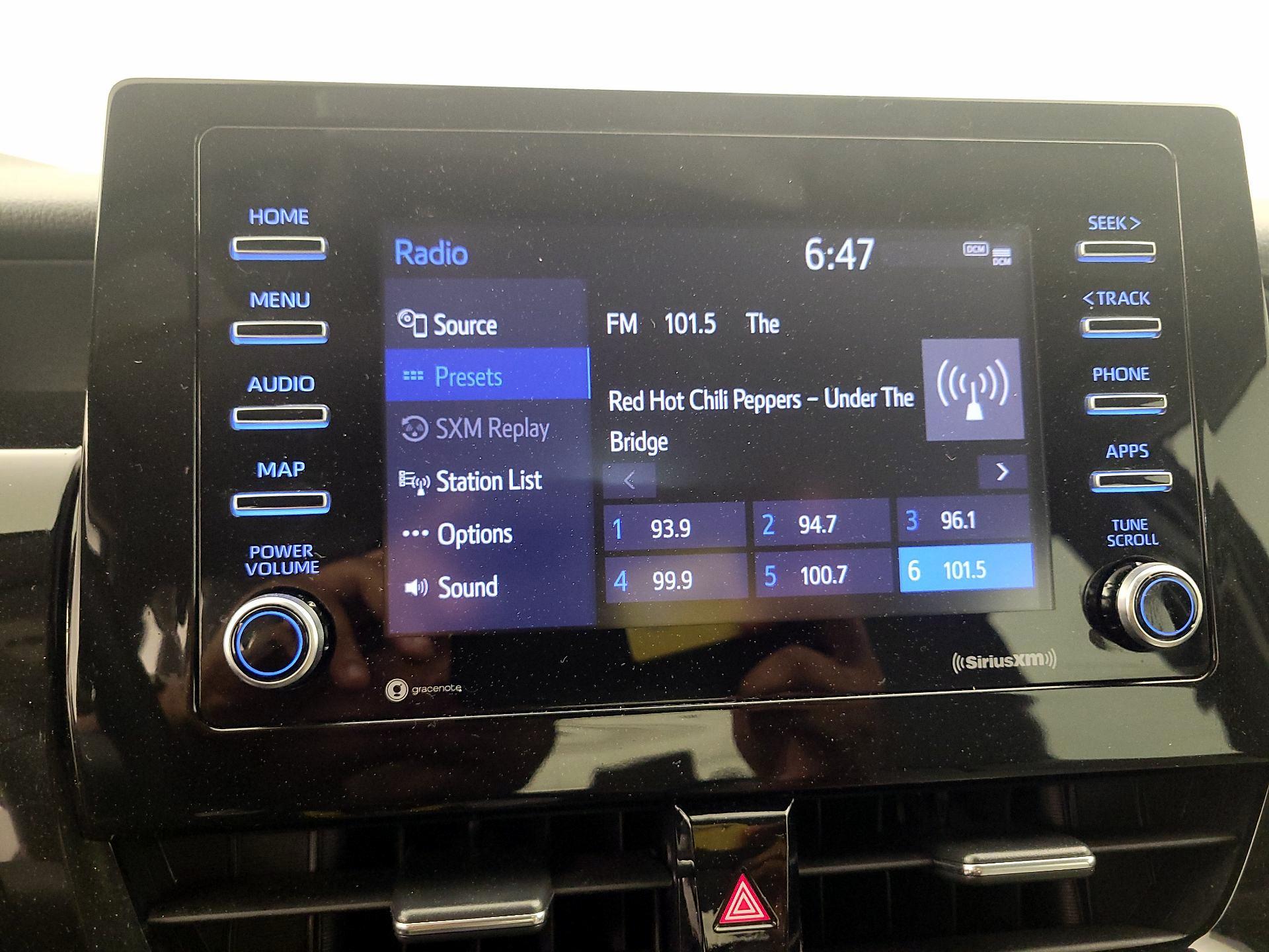 Thumbnail: 2022 Toyota Camry - 15