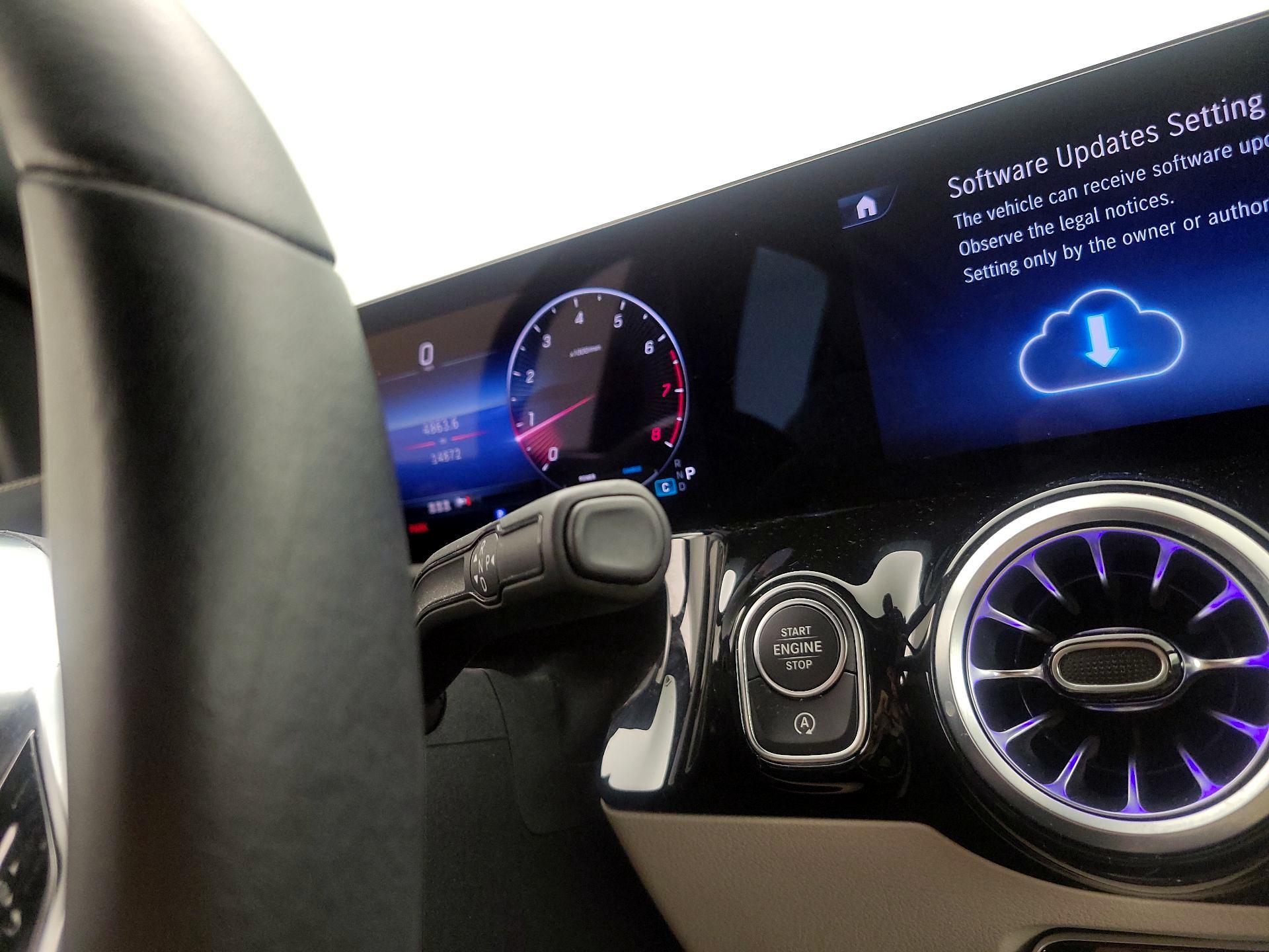 Thumbnail: 2025 Mercedes-Benz GLA - 17