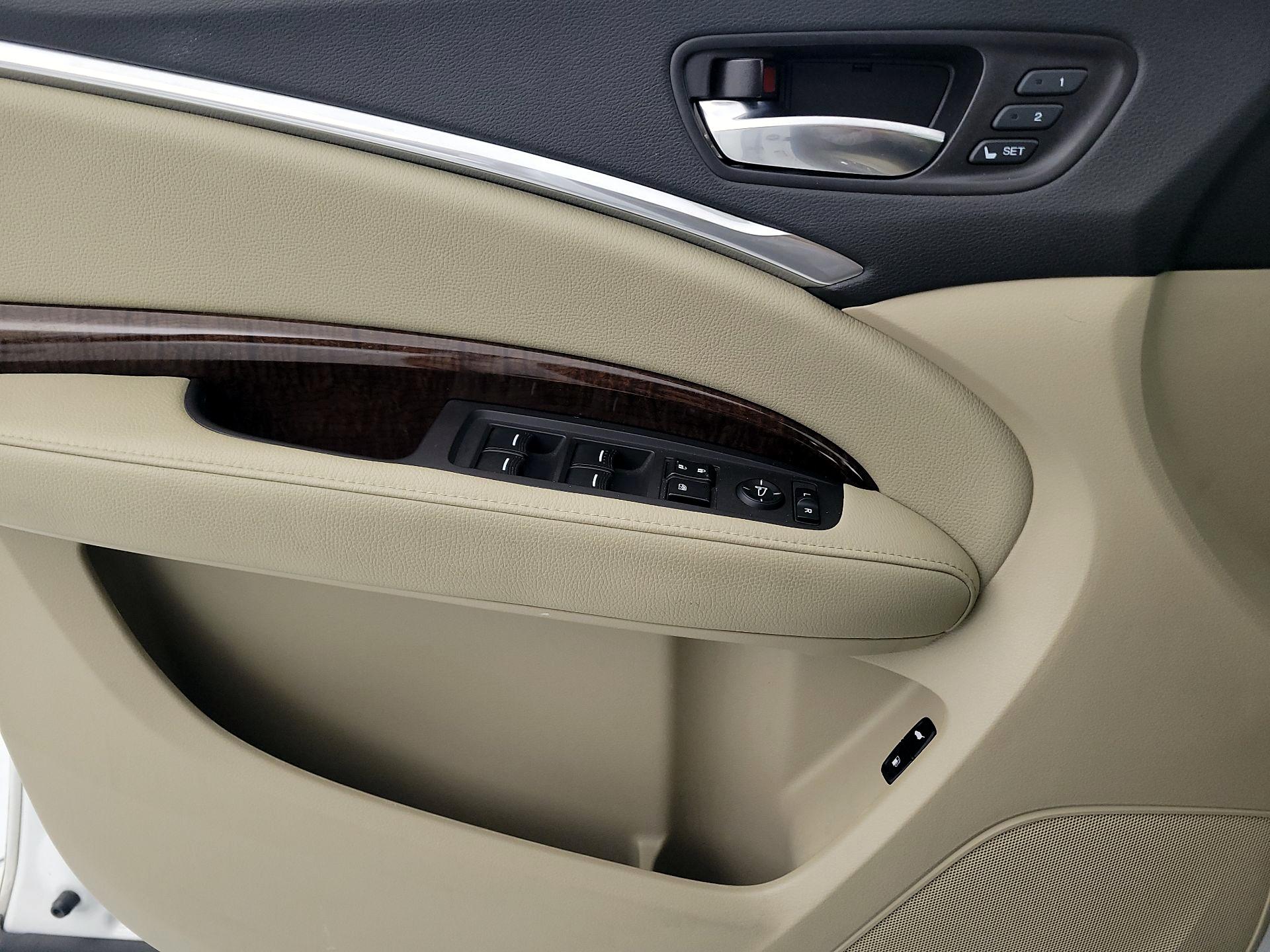 Thumbnail: 2020 Acura MDX - 12