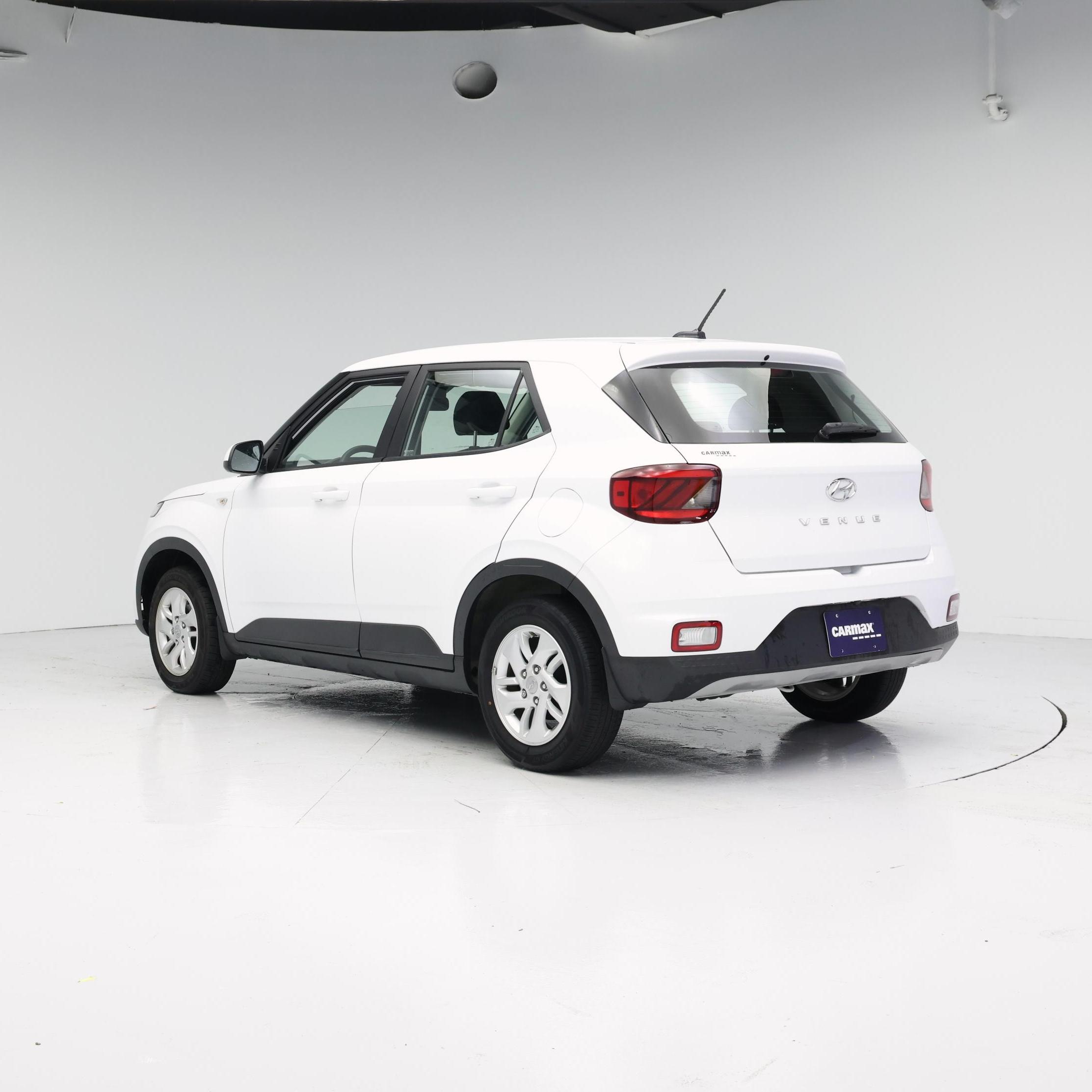 Thumbnail: 2023 Hyundai Venue - 2