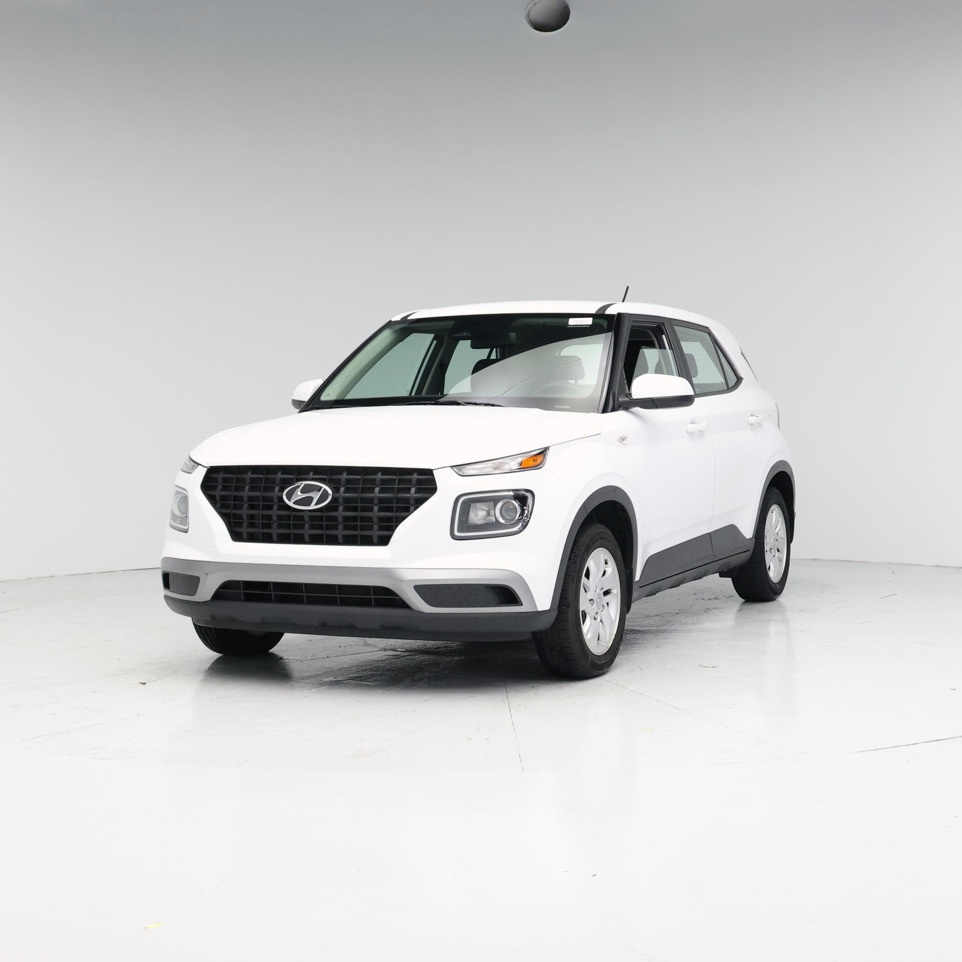 Thumbnail: 2023 Hyundai Venue - 4