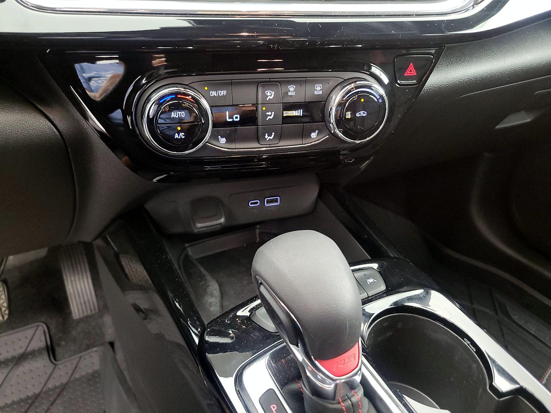 Thumbnail: 2025 Chevrolet Trax - 16