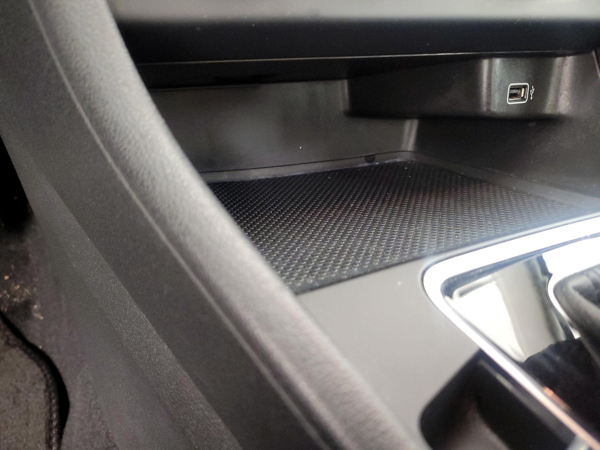 Thumbnail: 2019 Volkswagen Jetta - 18