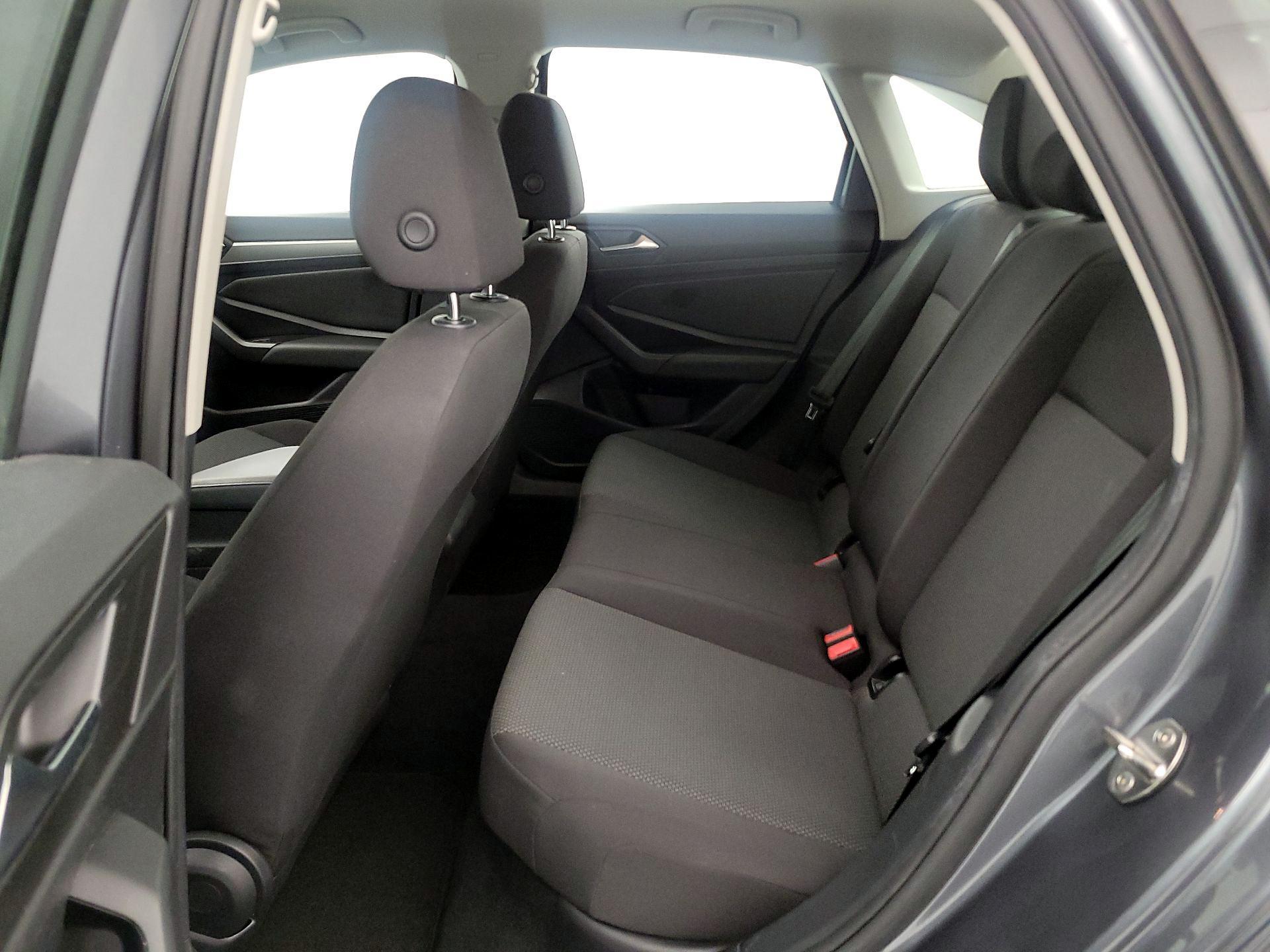 Thumbnail: 2019 Volkswagen Jetta - 19