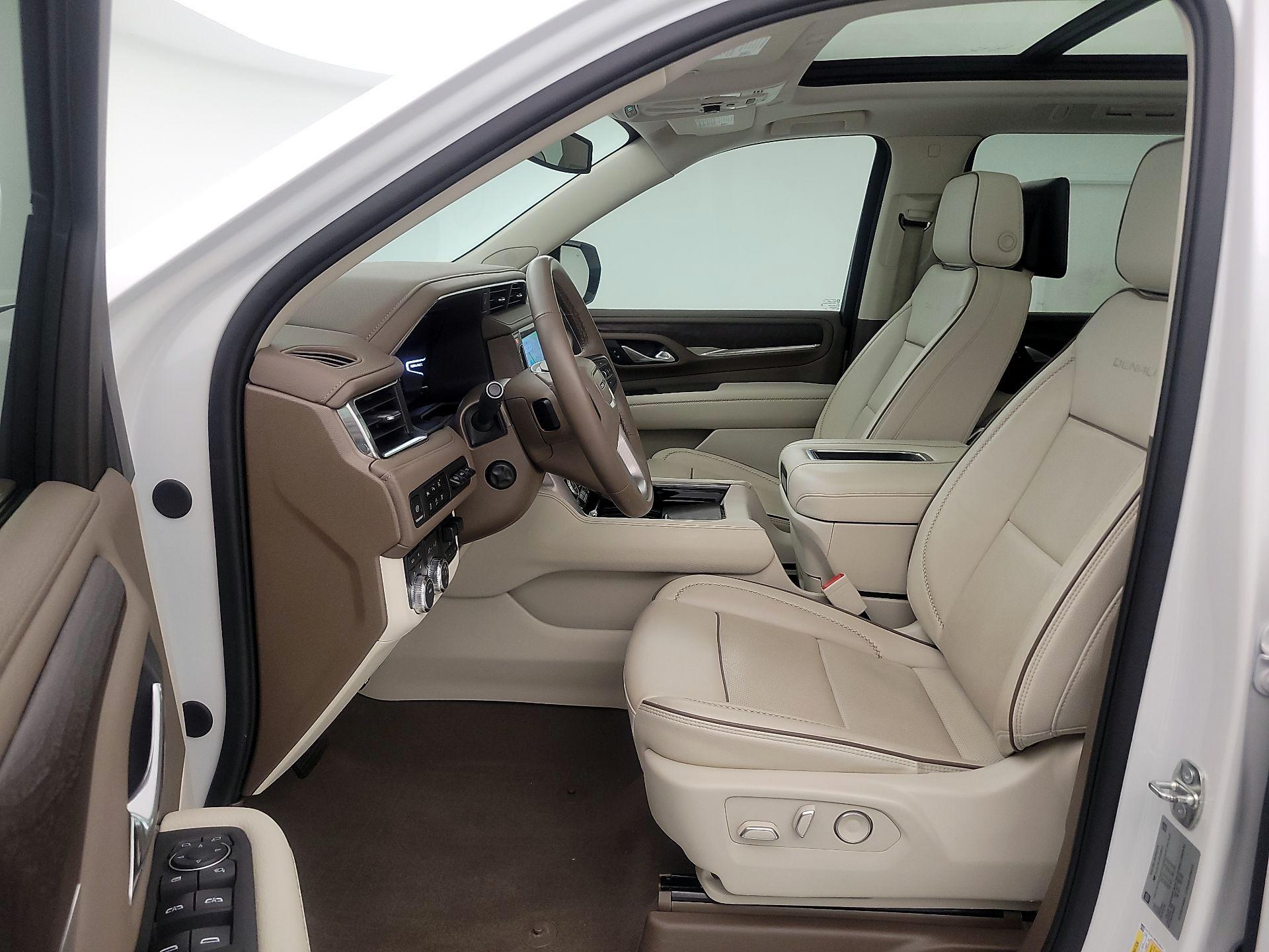 Thumbnail: 2023 GMC Yukon XL - 11