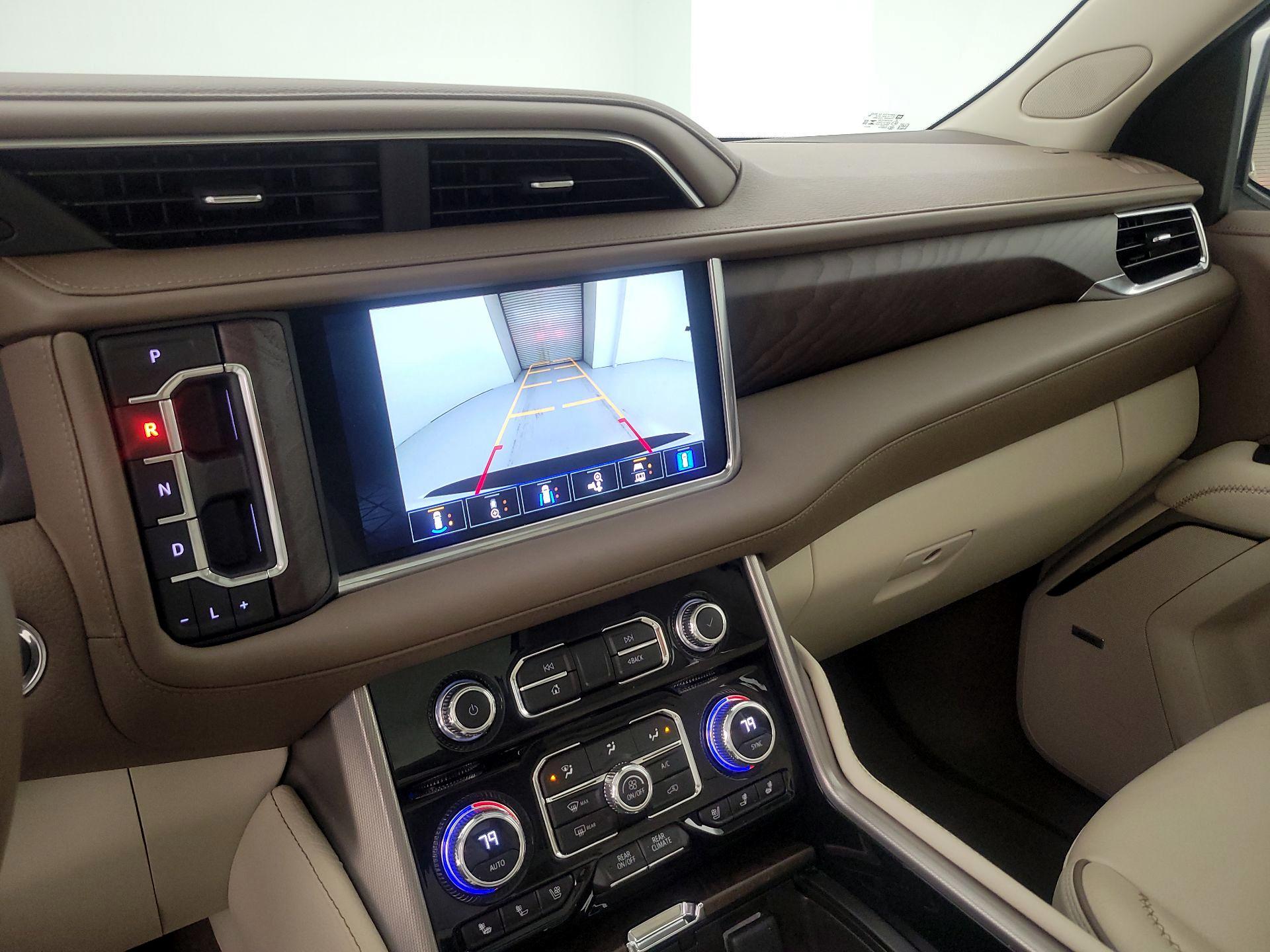 Thumbnail: 2023 GMC Yukon XL - 15