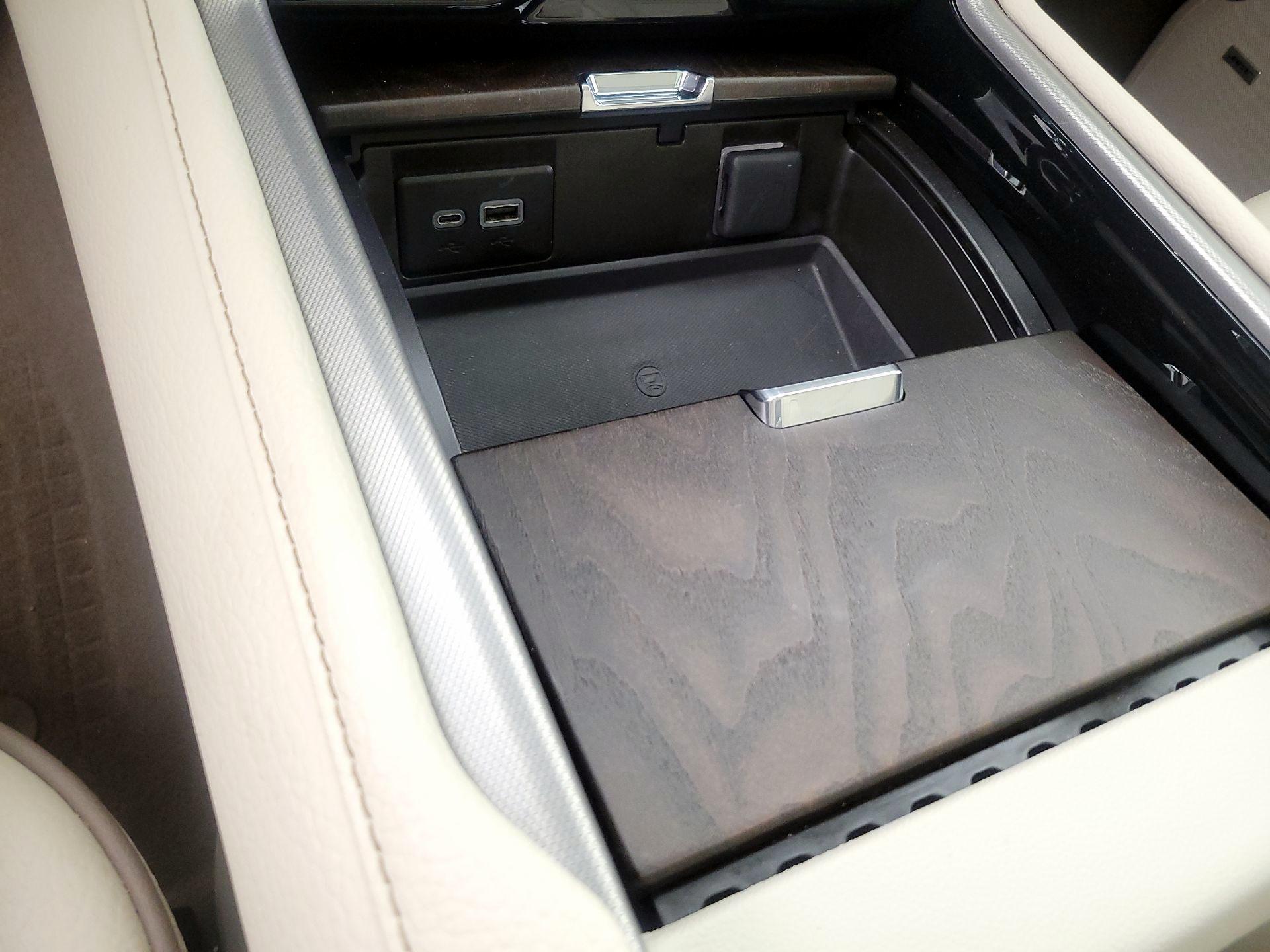 Thumbnail: 2023 GMC Yukon XL - 19