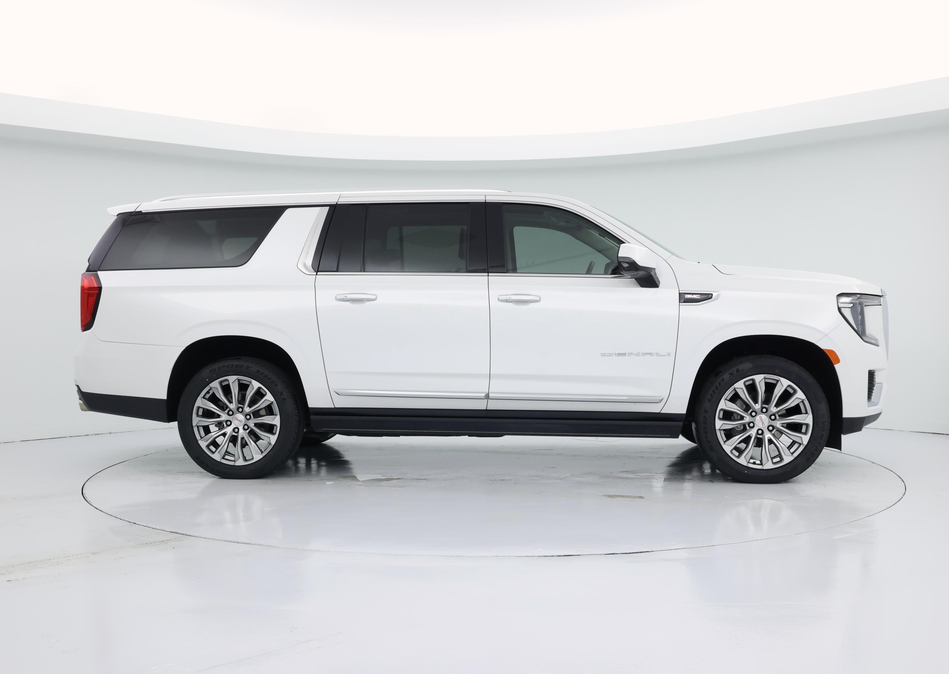 Thumbnail: 2023 GMC Yukon XL - 7