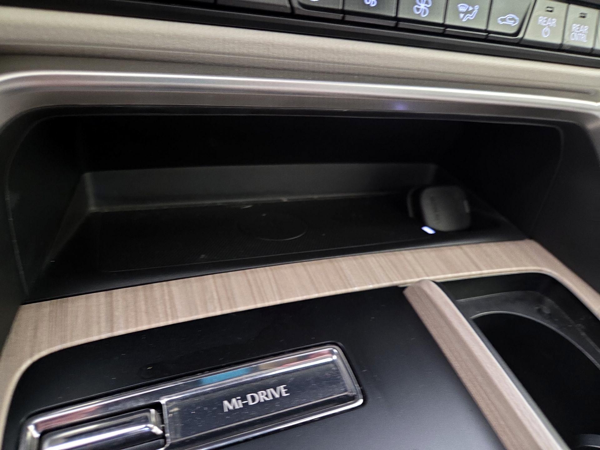 Thumbnail: 2024 Mazda CX-90 - 18