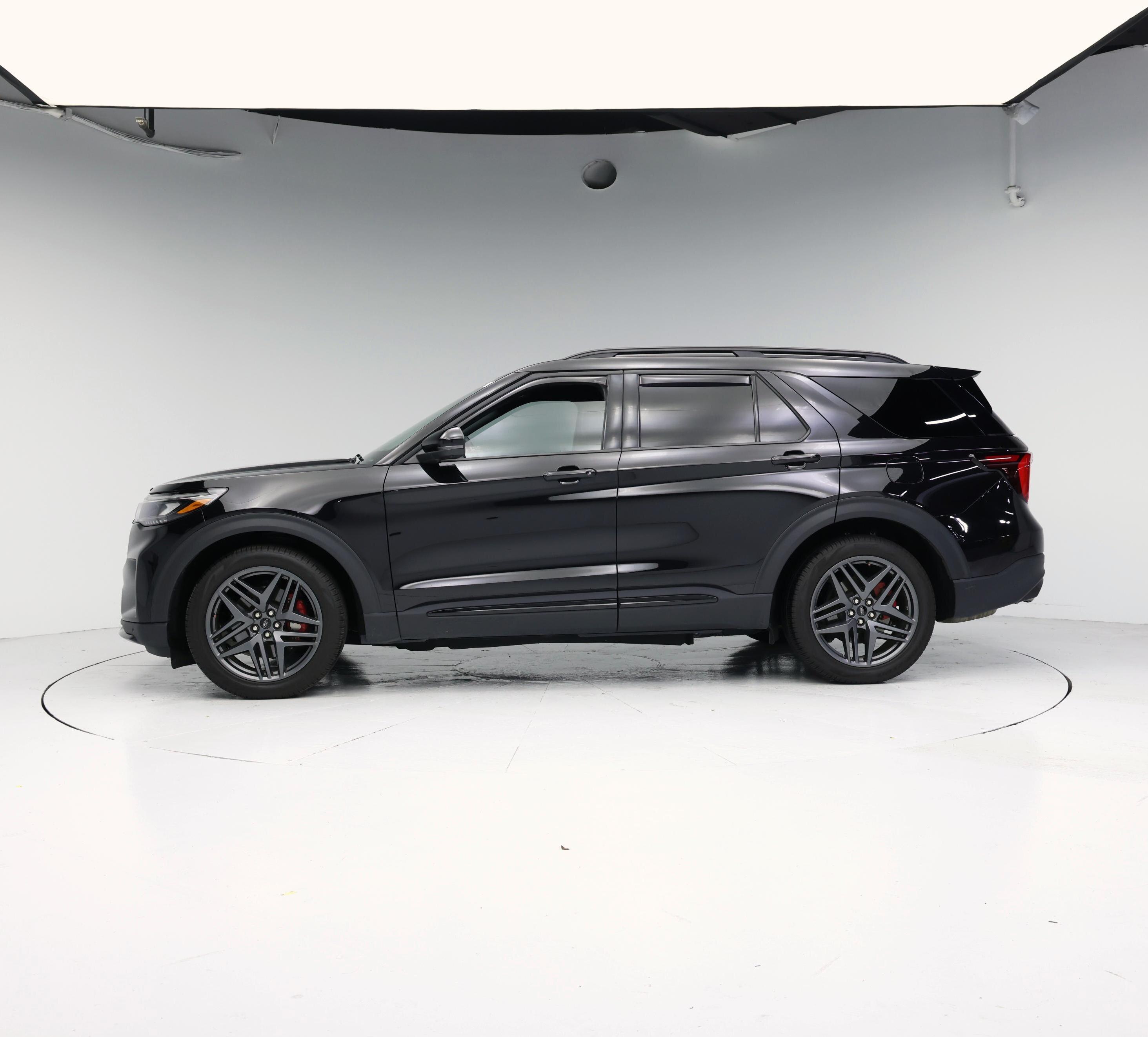 Thumbnail: 2025 Ford Explorer - 3