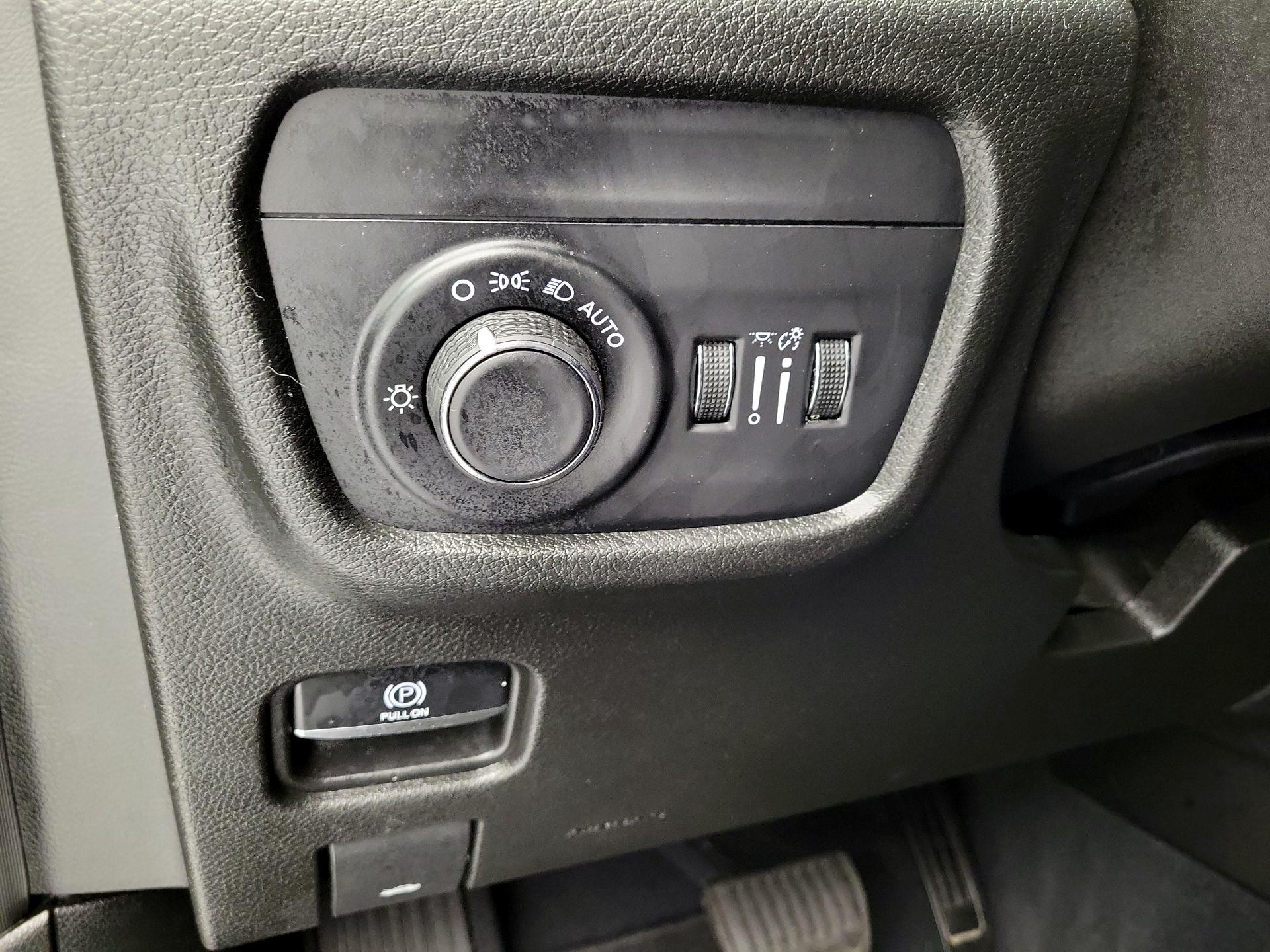 Thumbnail: 2023 Jeep Grand Cherokee L - 13