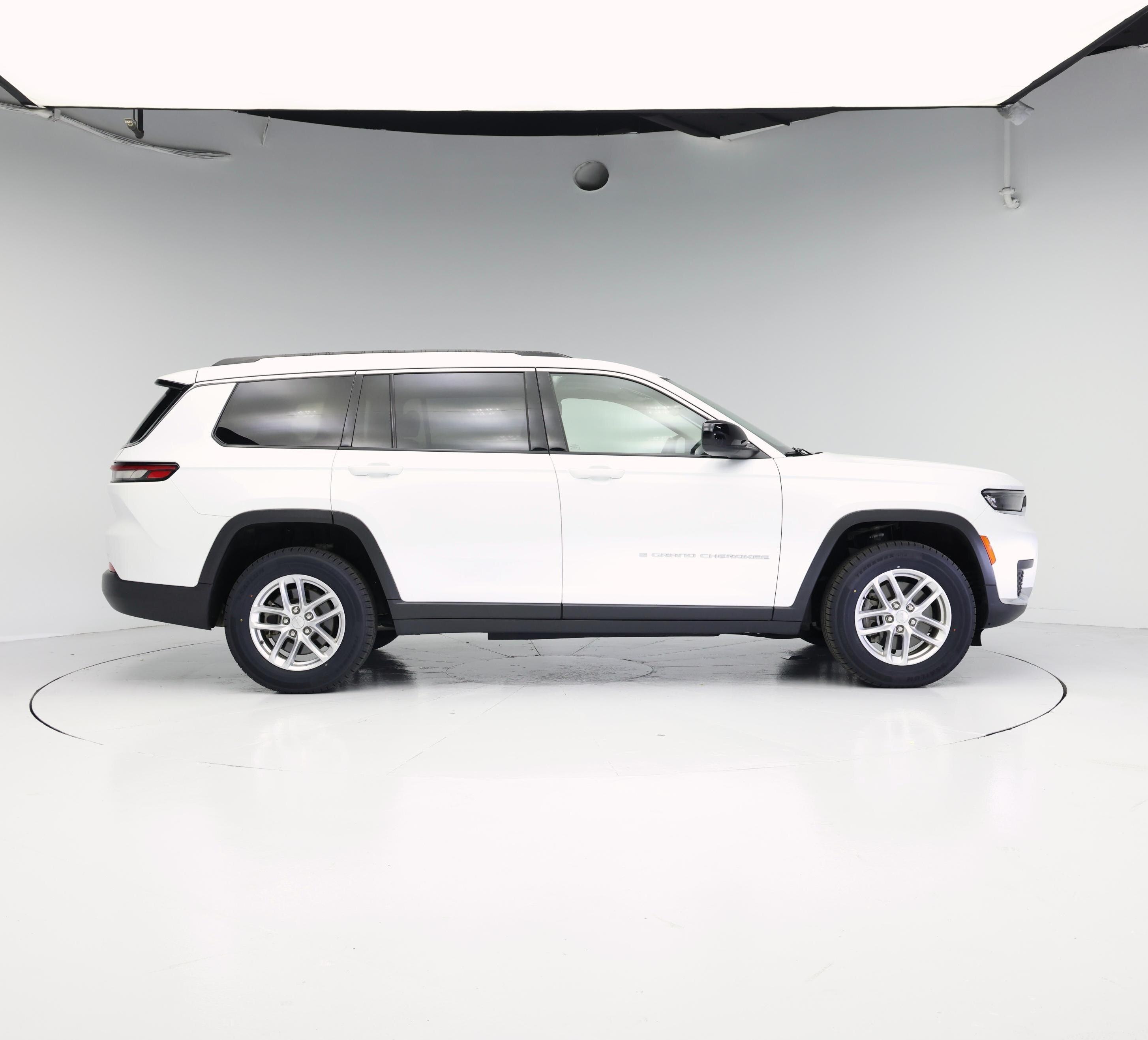 Thumbnail: 2023 Jeep Grand Cherokee L - 7