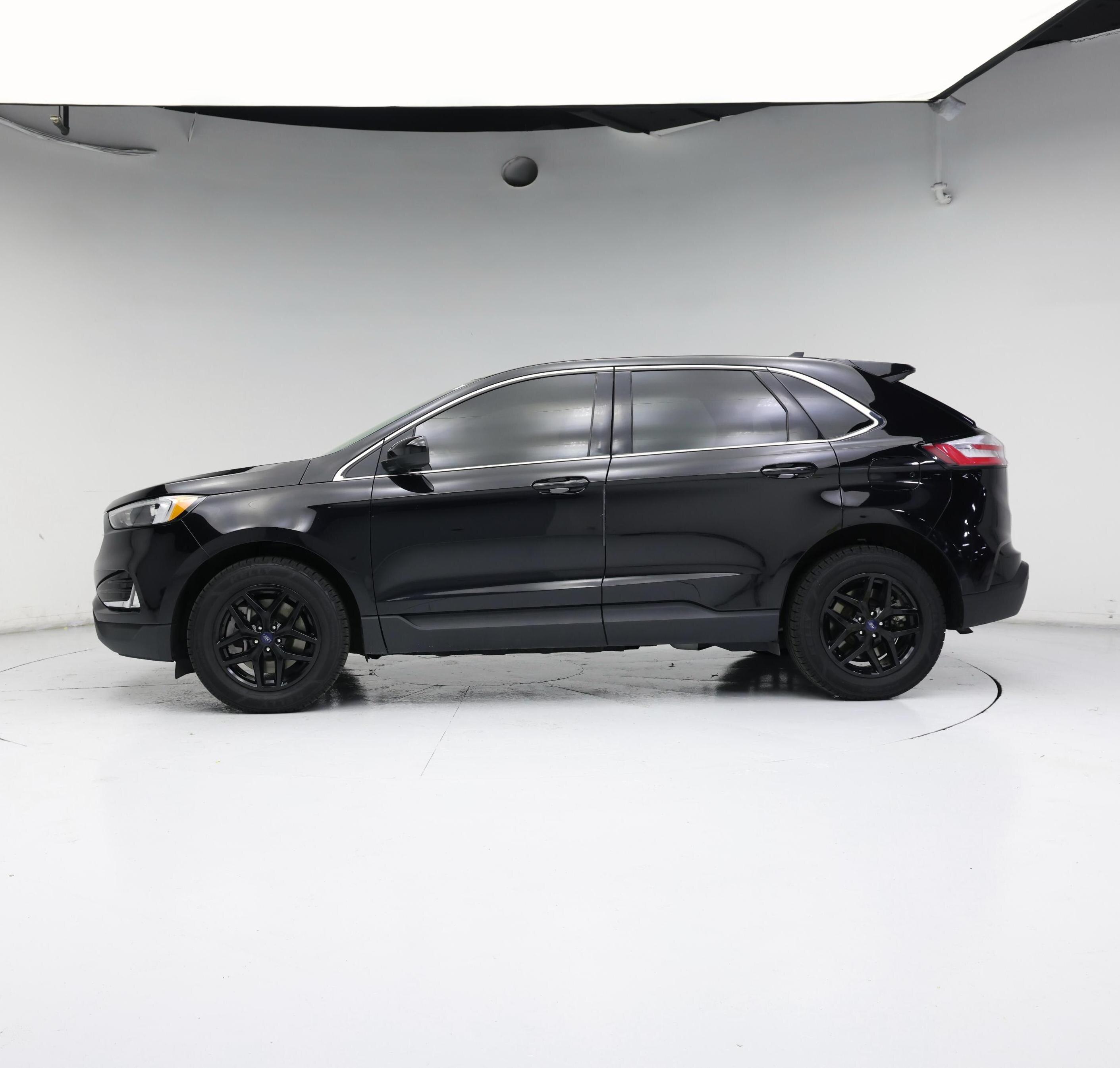 Thumbnail: 2022 Ford Edge - 3