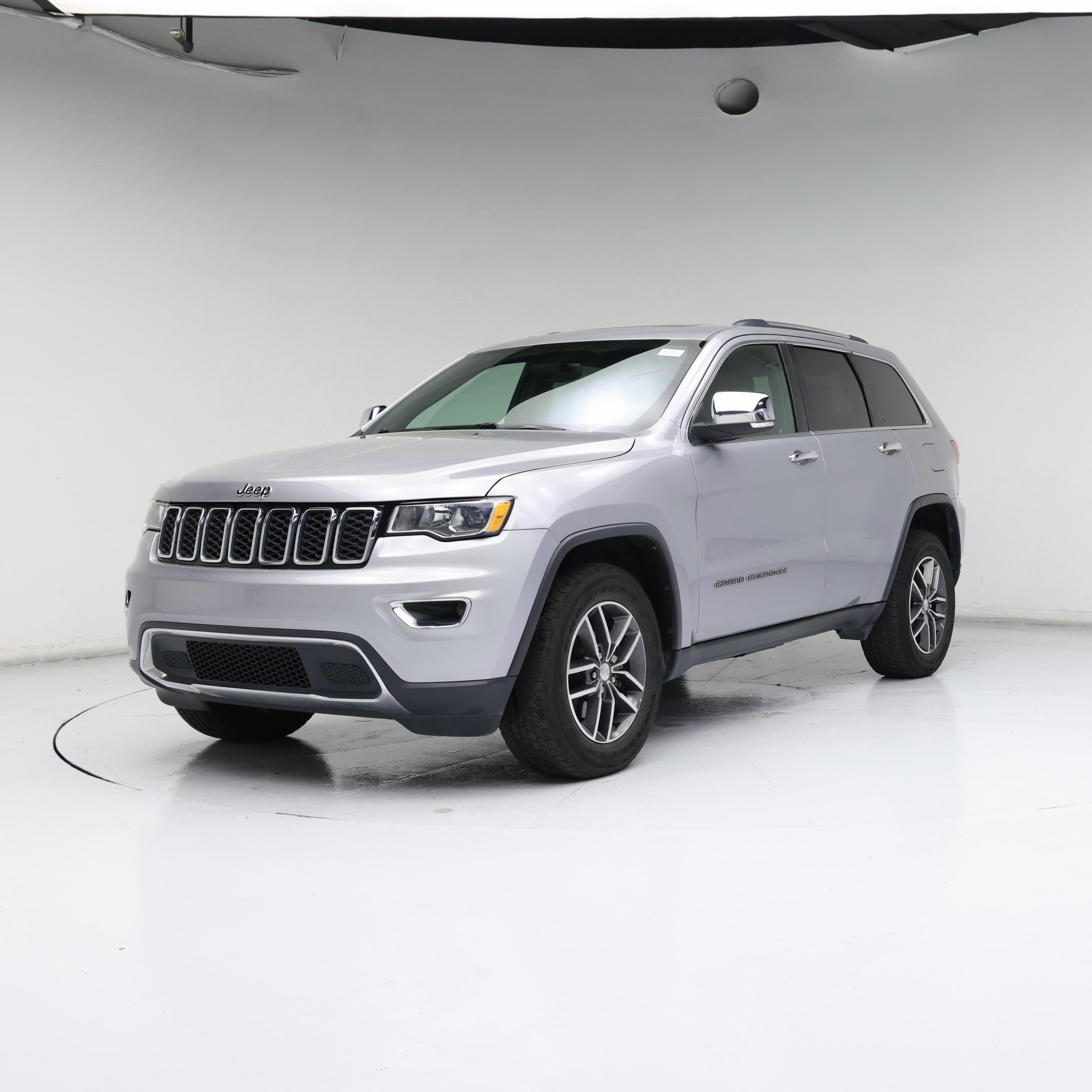 Thumbnail: 2017 Jeep Grand Cherokee - 4