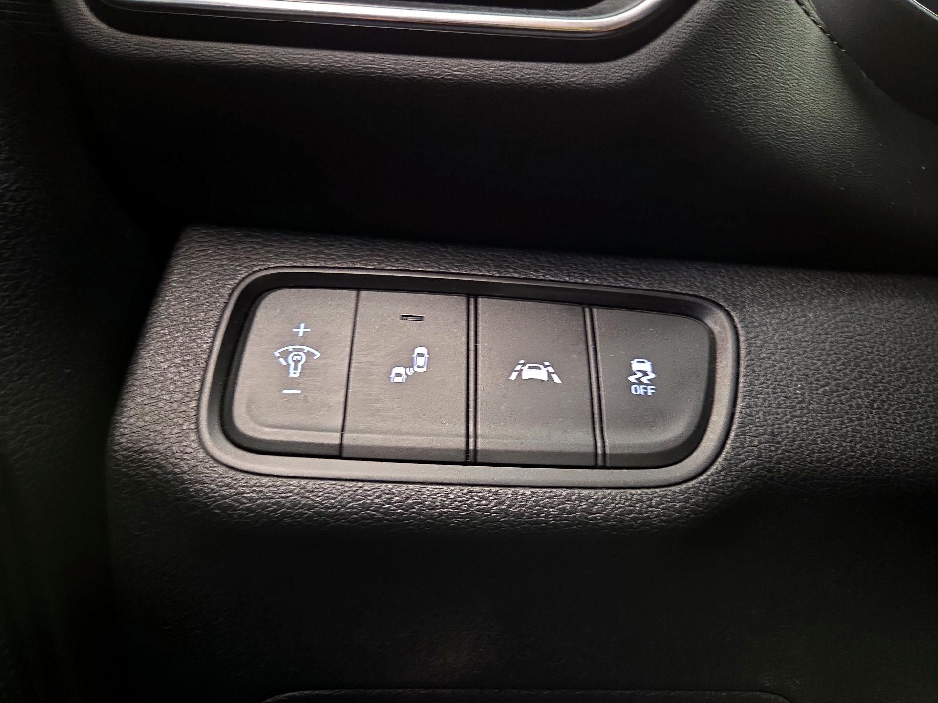 Thumbnail: 2019 Hyundai Santa Fe - 13