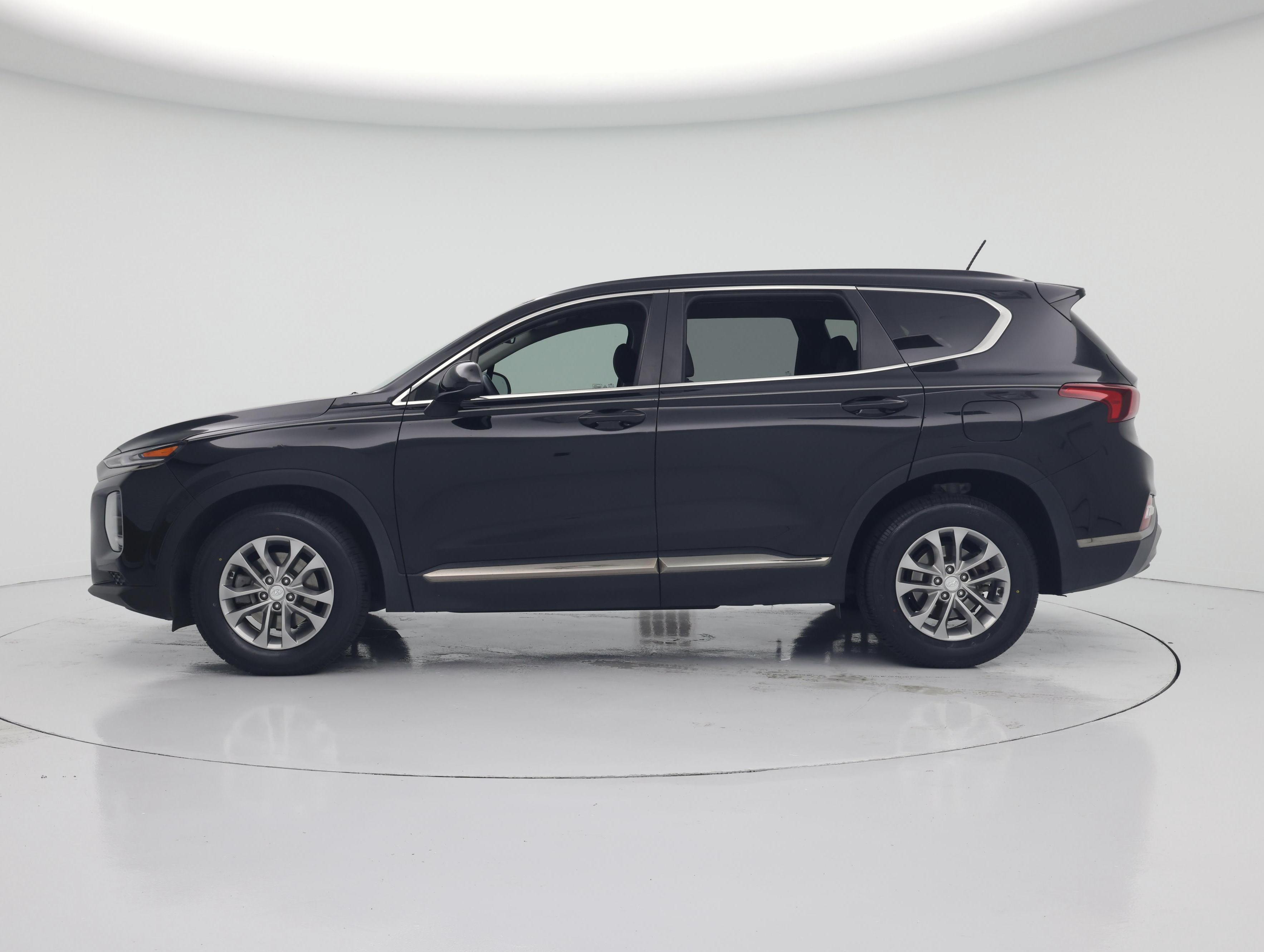 Thumbnail: 2019 Hyundai Santa Fe - 3