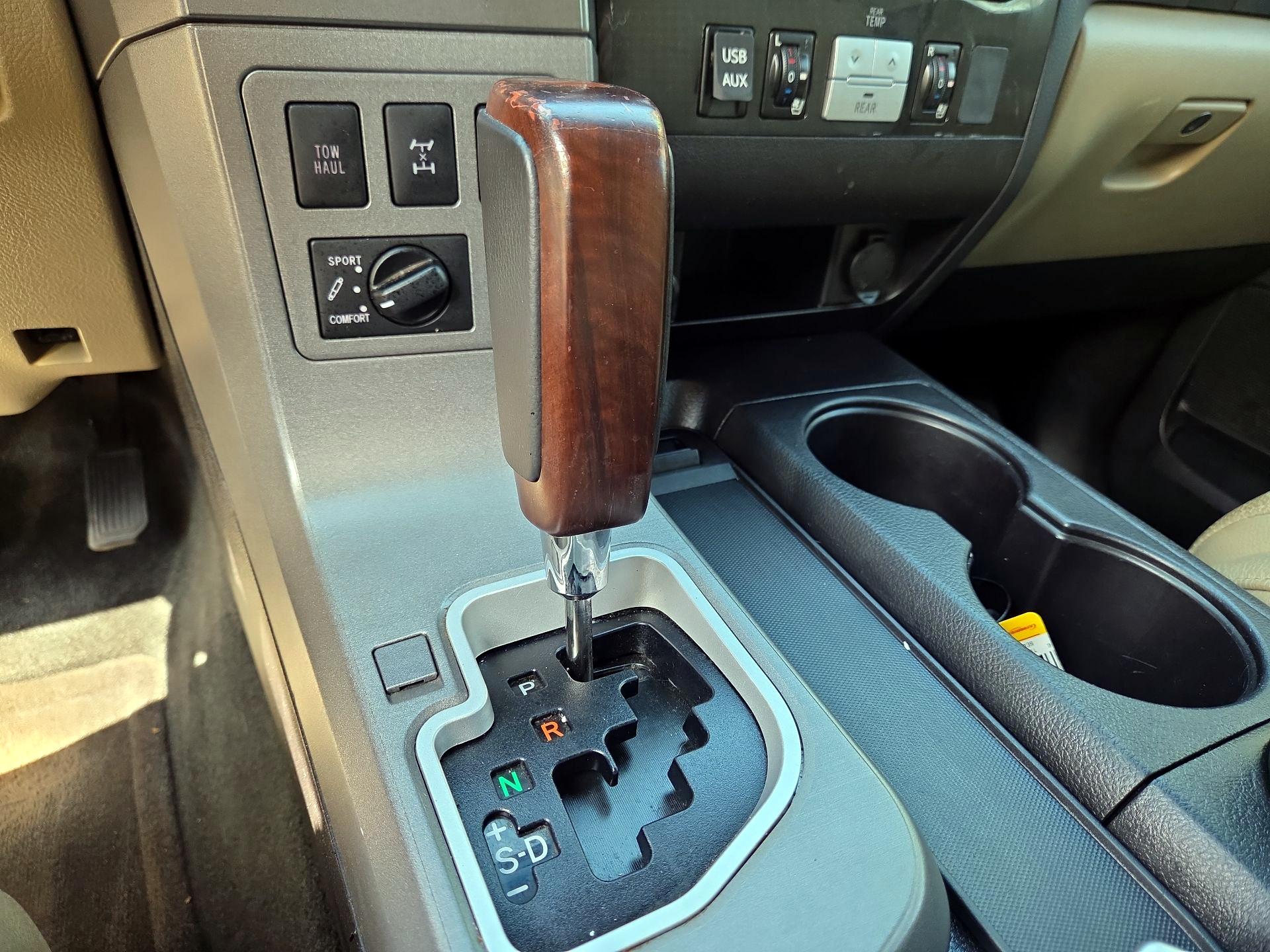 Thumbnail: 2016 Toyota Sequoia - 15