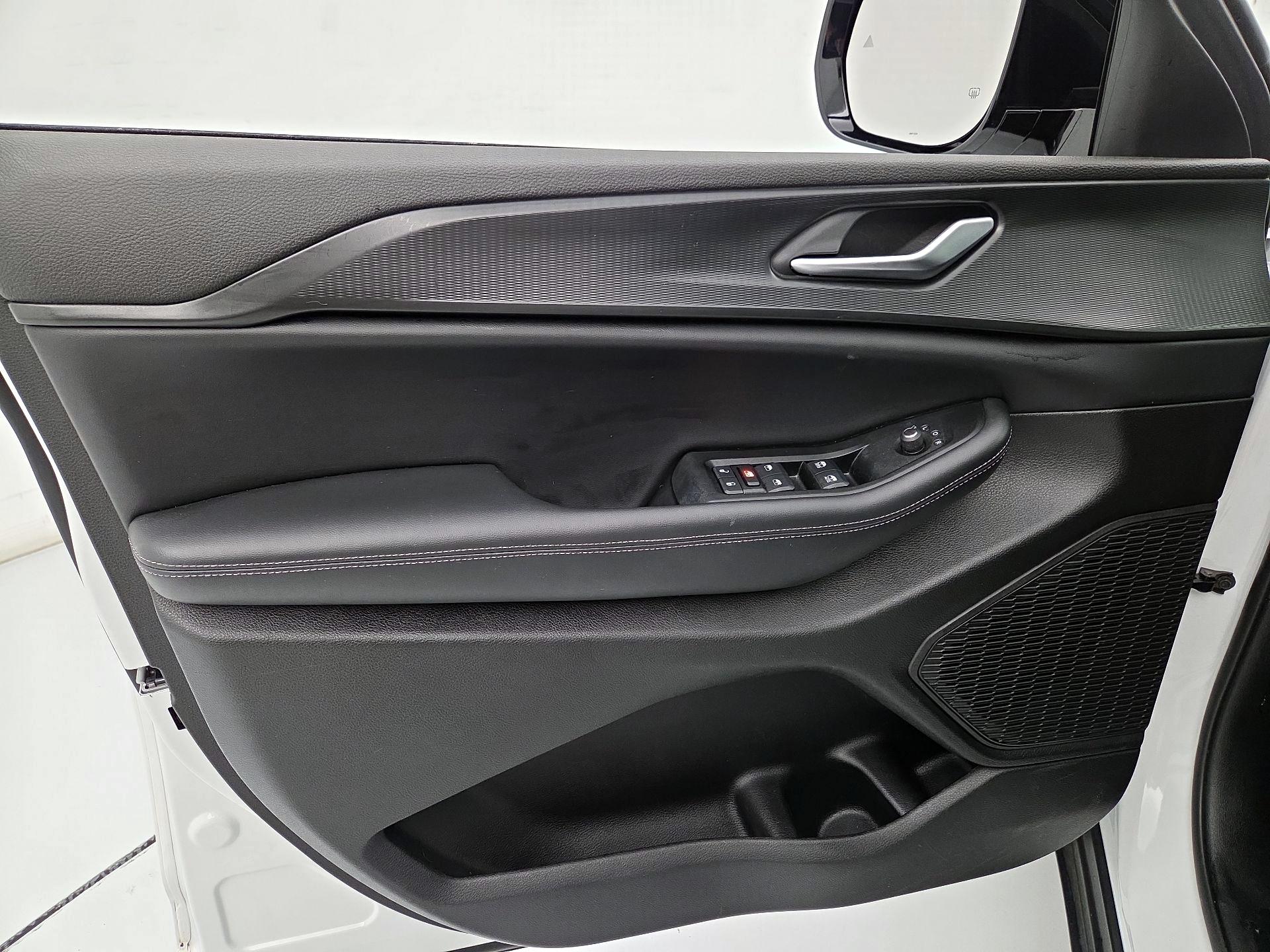 Thumbnail: 2024 Jeep Grand Cherokee - 12