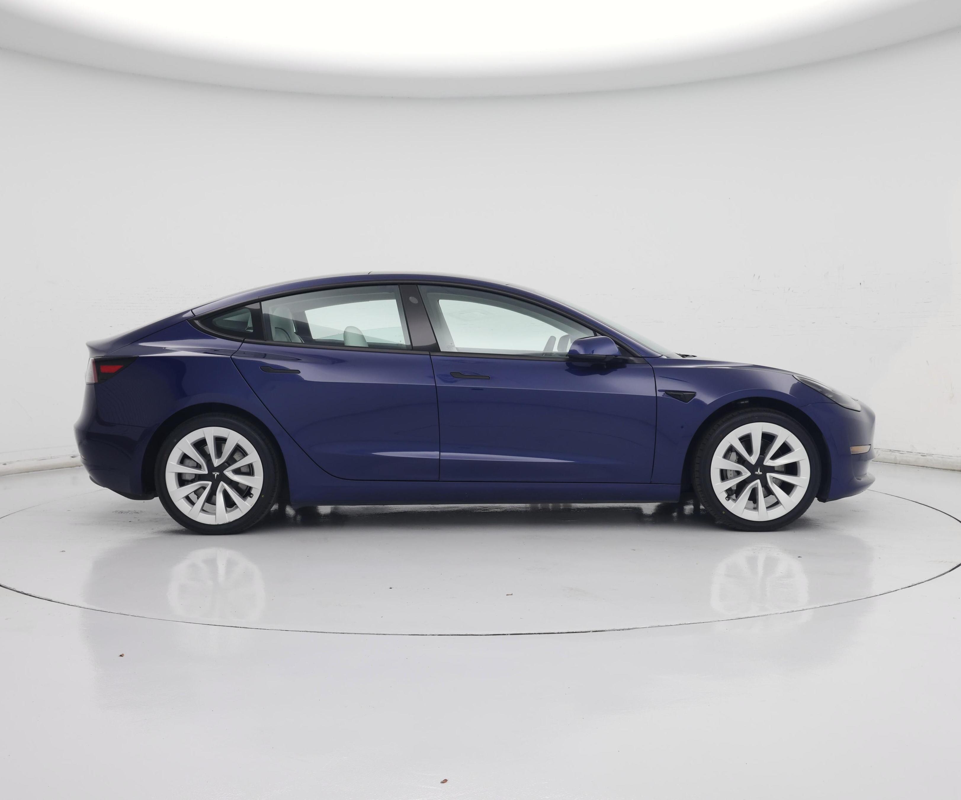 Thumbnail: 2022 Tesla Model 3 - 7