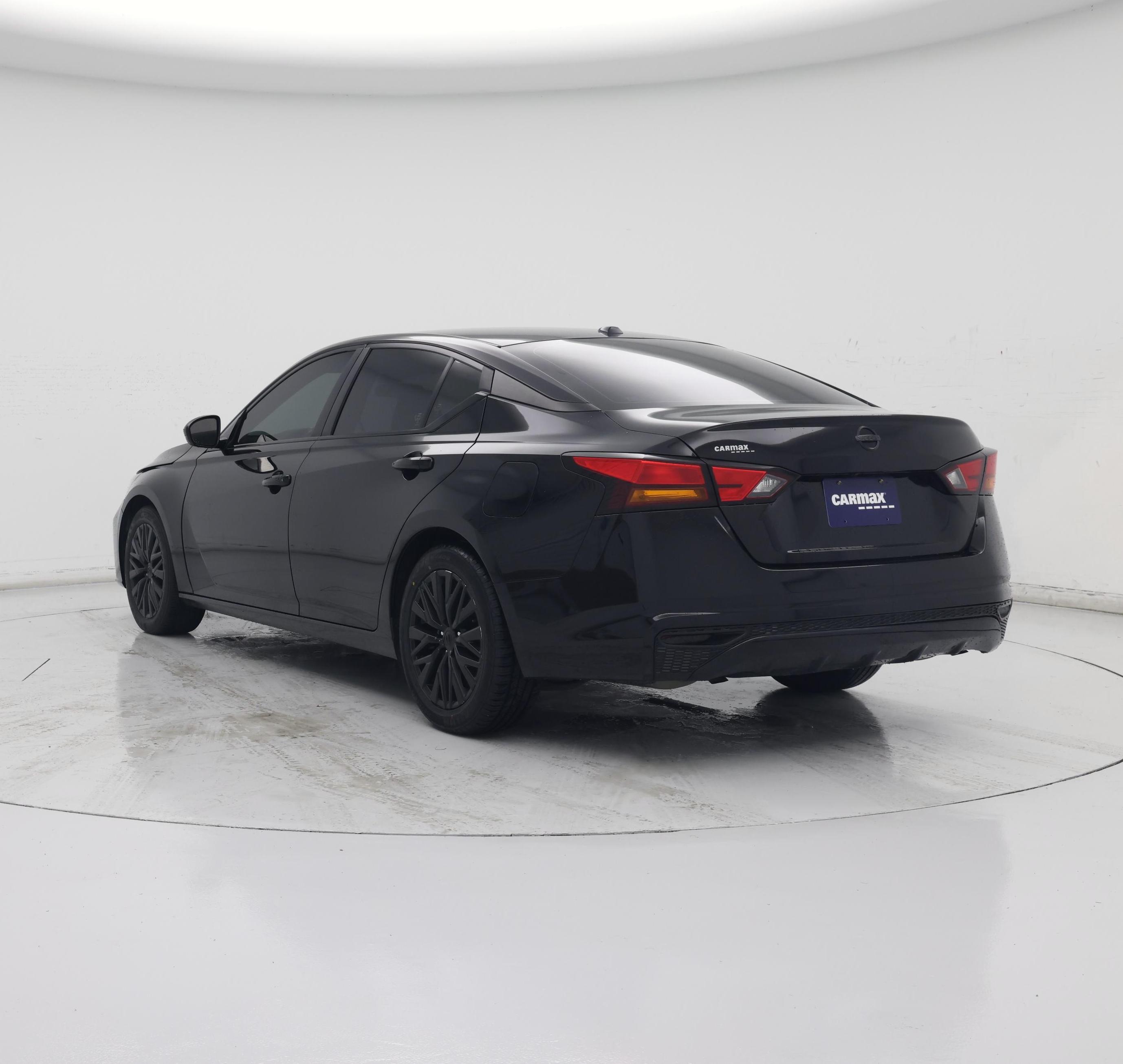 Thumbnail: 2024 Nissan Altima - 2