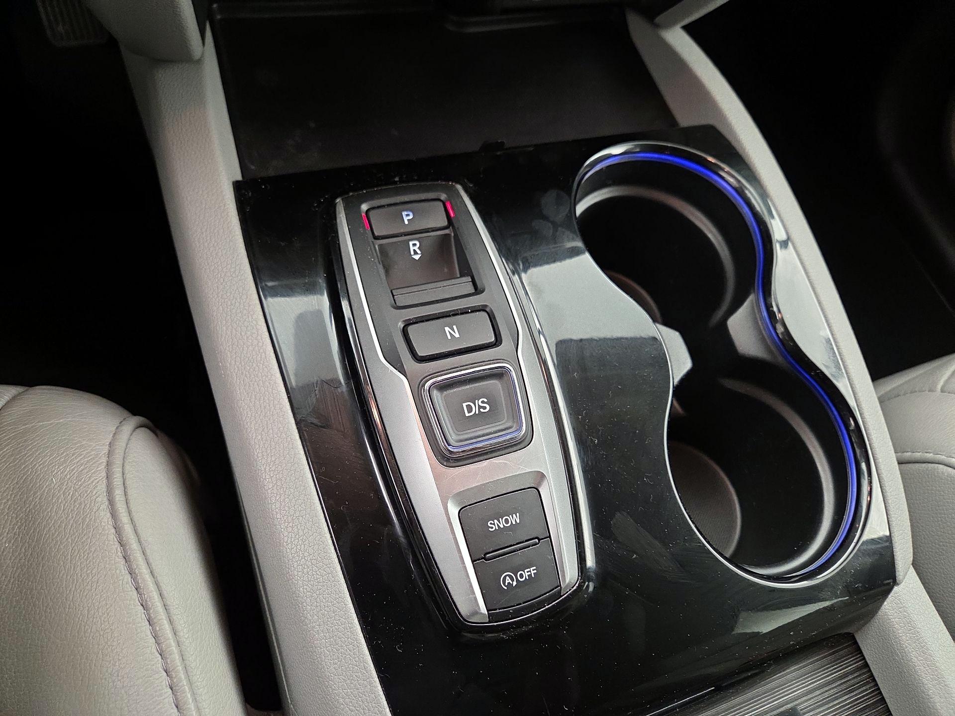 Thumbnail: 2017 Honda Pilot - 17