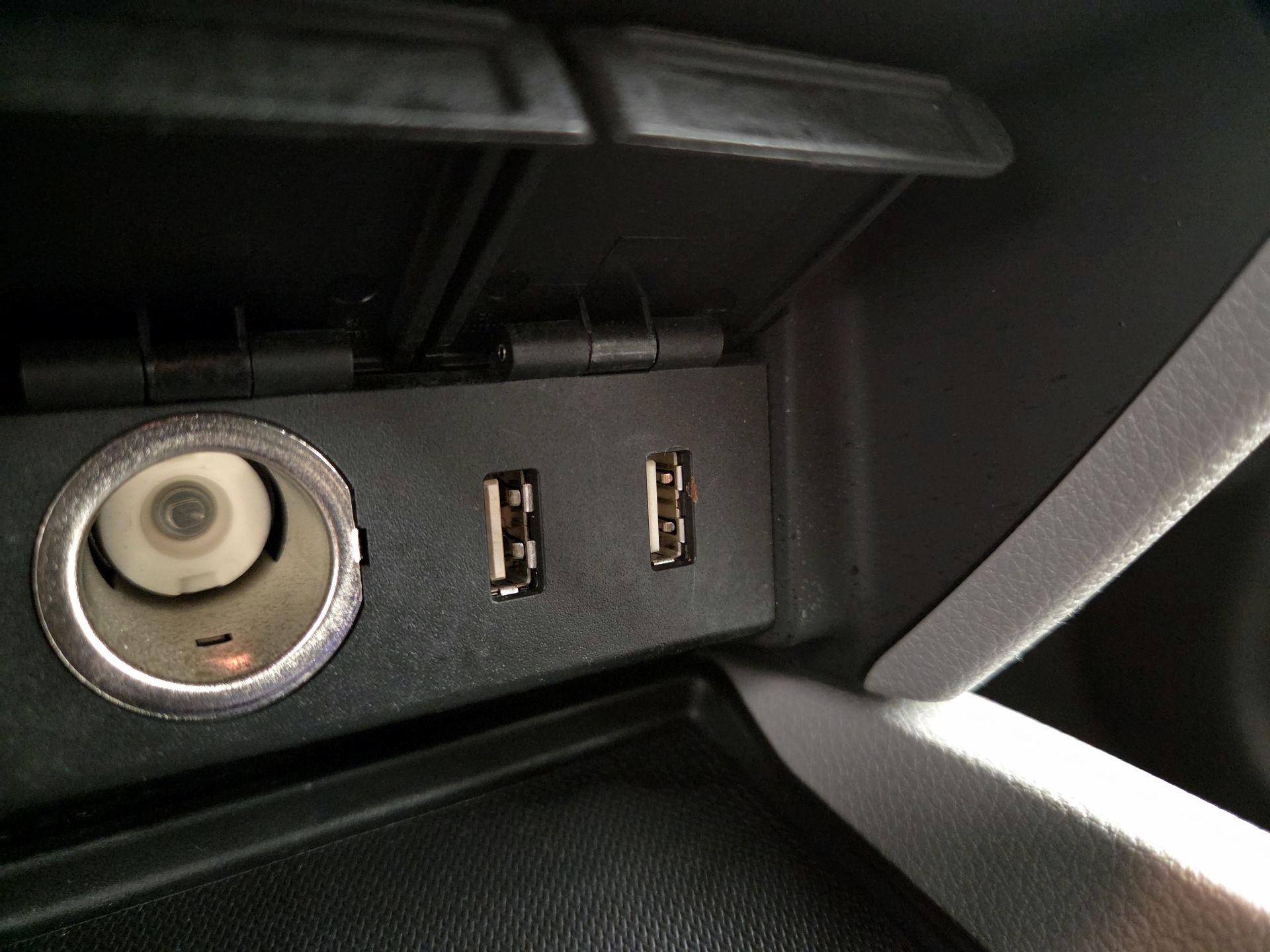 Thumbnail: 2017 Honda Pilot - 18